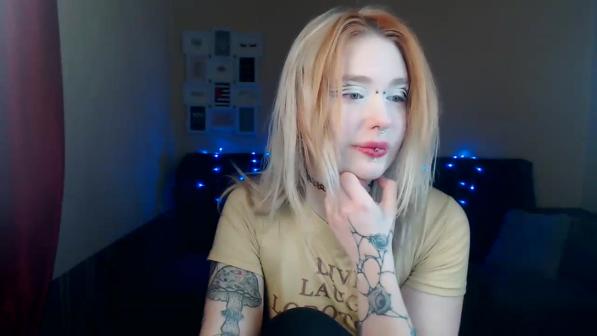 Gallery image thumbnail from Killinna's myfreecams stream on, 03/09/2024, 16:46 image 16 of 20