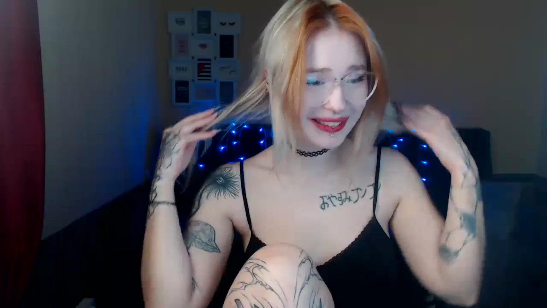 Gallery image thumbnail from Killinna's myfreecams stream on, 03/10/2024, 17:20 image 6 of 20