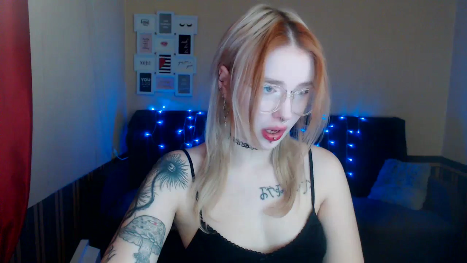 Gallery image thumbnail from Killinna's myfreecams stream on, 03/10/2024, 17:20 image 16 of 20