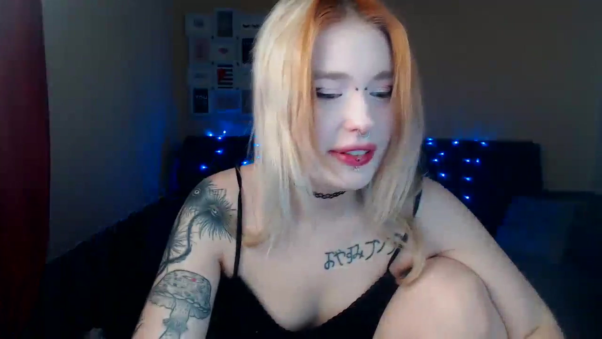 Gallery image thumbnail from Killinna's myfreecams stream on, 03/10/2024, 17:20 image 2 of 20