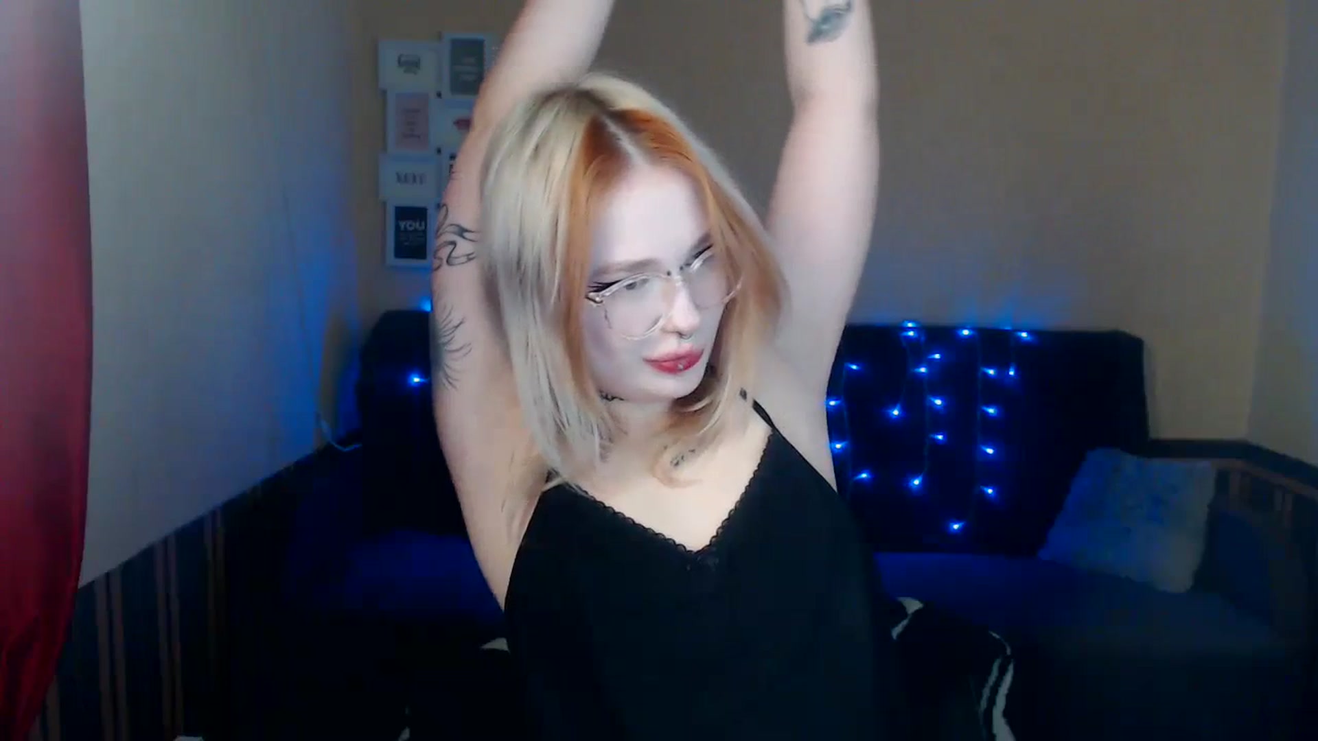 Gallery image thumbnail from Killinna's myfreecams stream on, 03/10/2024, 17:20 image 14 of 20