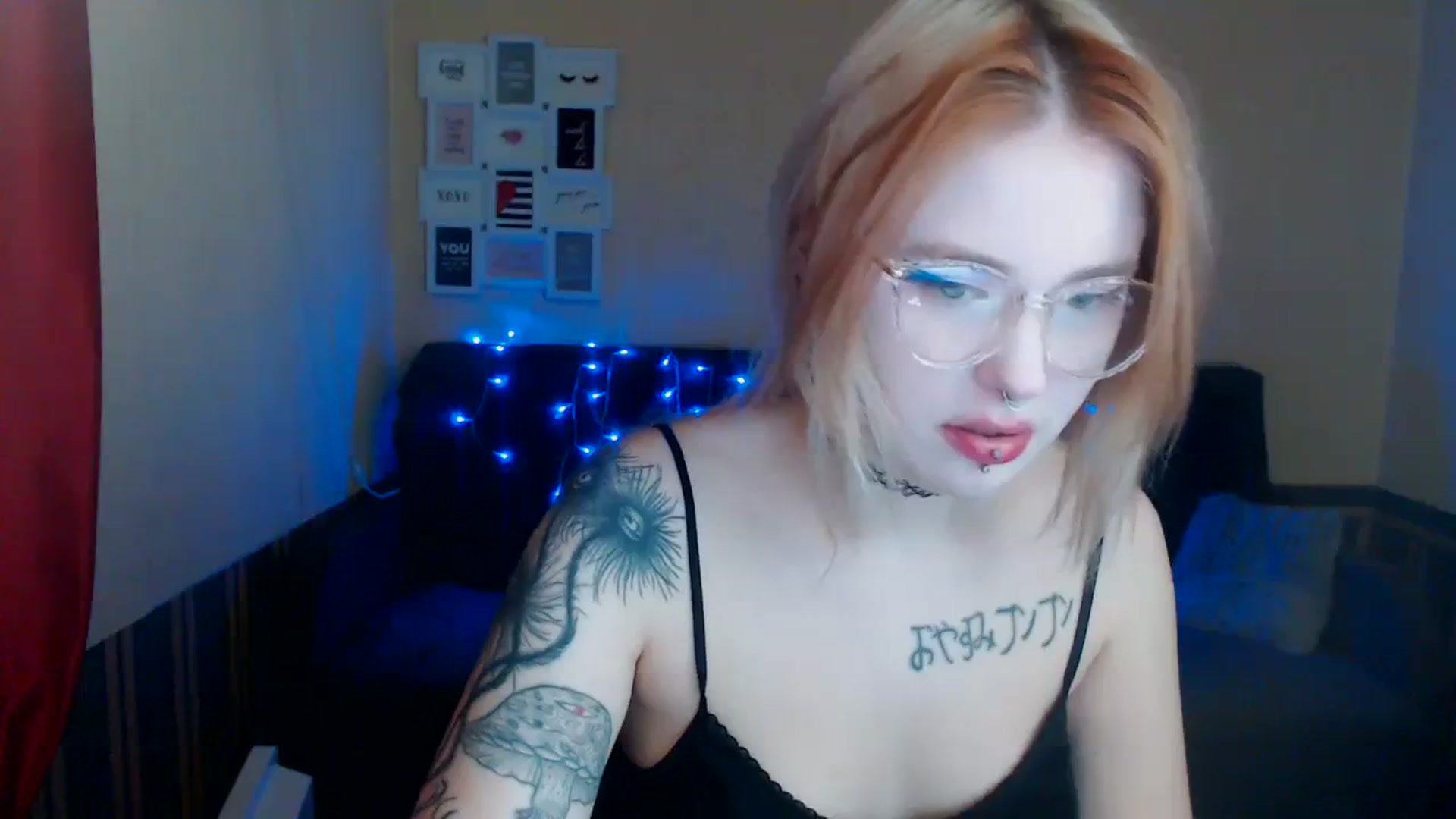 Gallery image thumbnail from Killinna's myfreecams stream on, 03/10/2024, 17:20 image 19 of 20