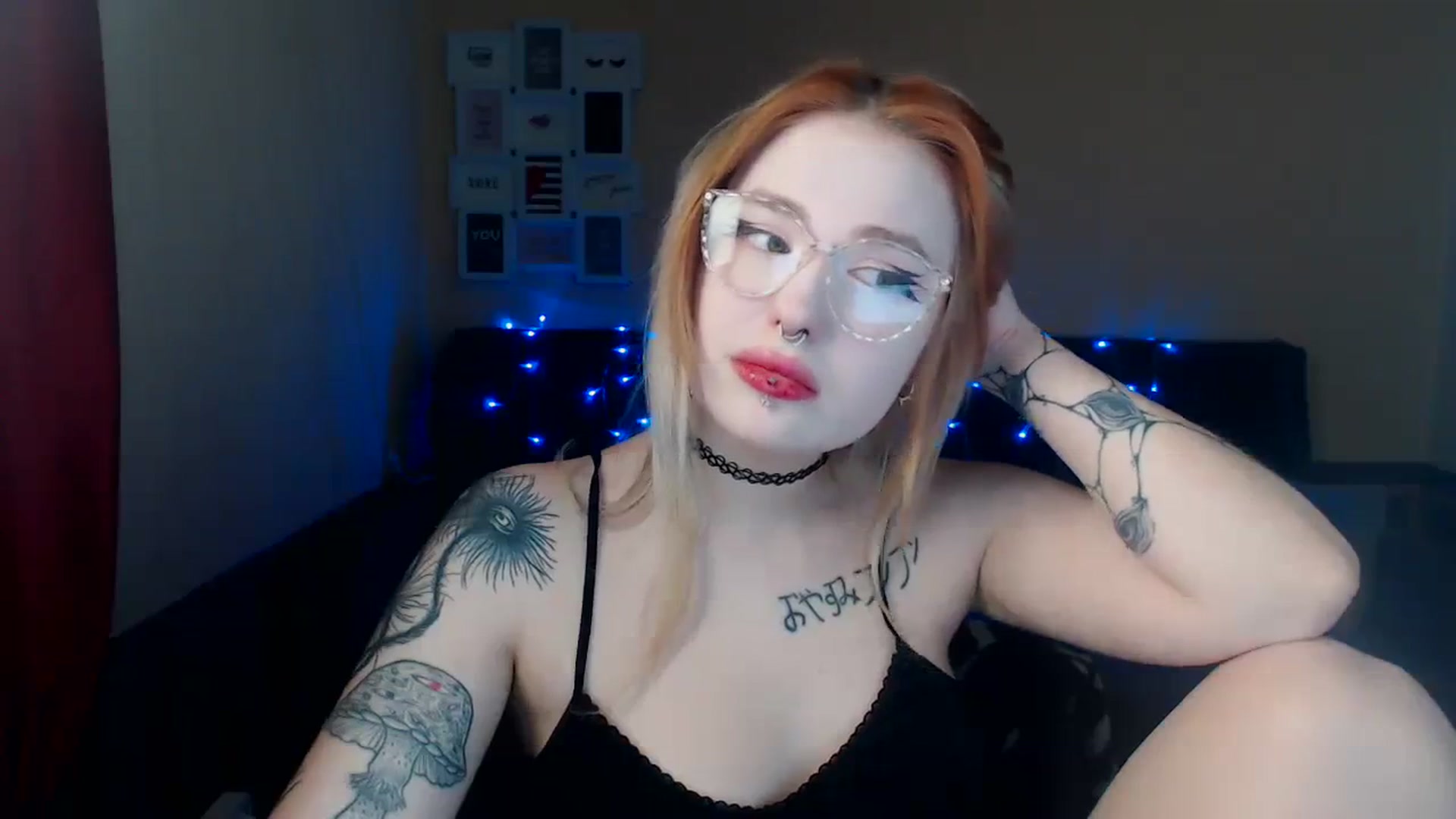 Gallery image thumbnail from Killinna's myfreecams stream on, 03/10/2024, 17:20 image 4 of 20