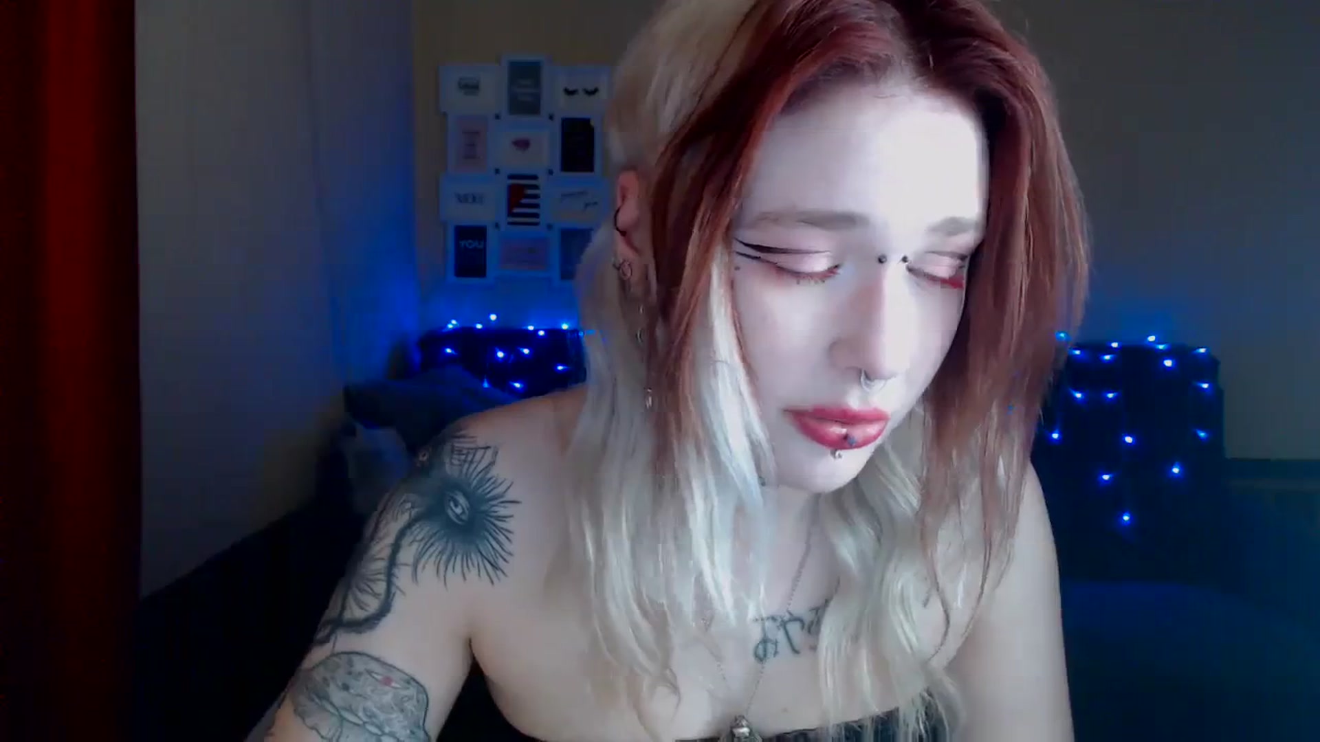 Gallery image thumbnail from Killinna's myfreecams stream on, 03/16/2024, 15:39 image 12 of 20