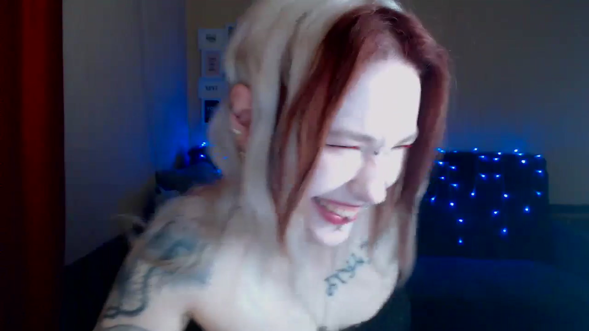 Gallery image thumbnail from Killinna's myfreecams stream on, 03/16/2024, 15:39 image 18 of 20