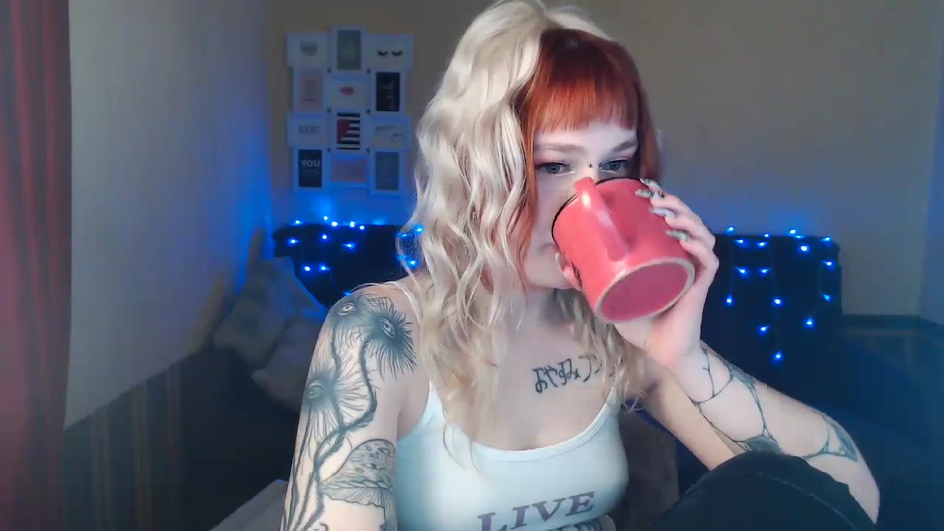 Gallery image thumbnail from Killinna's myfreecams stream on, 03/20/2024, 15:20 image 13 of 20