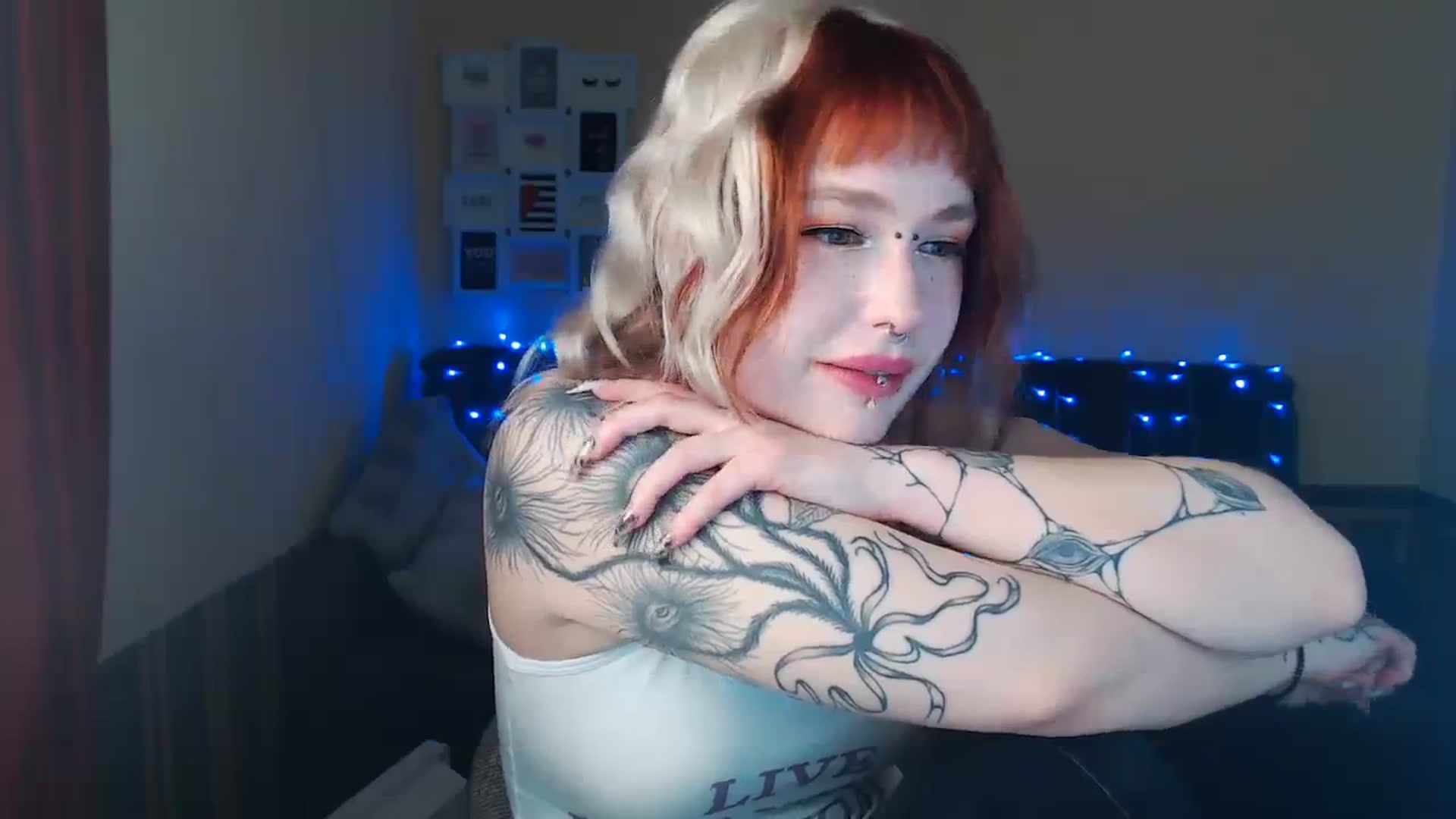 Gallery image thumbnail from Killinna's myfreecams stream on, 03/20/2024, 15:20 image 9 of 20