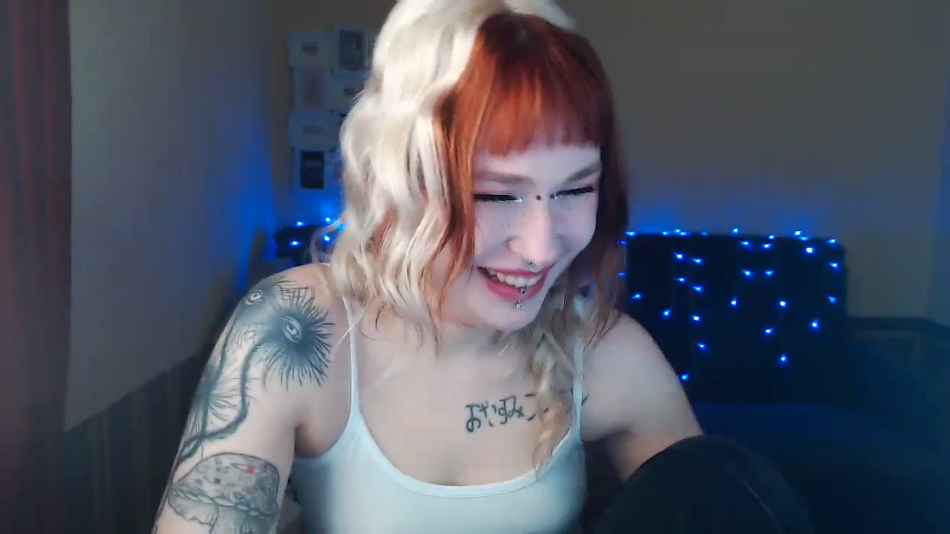 Gallery image thumbnail from Killinna's myfreecams stream on, 03/20/2024, 15:20 image 10 of 20