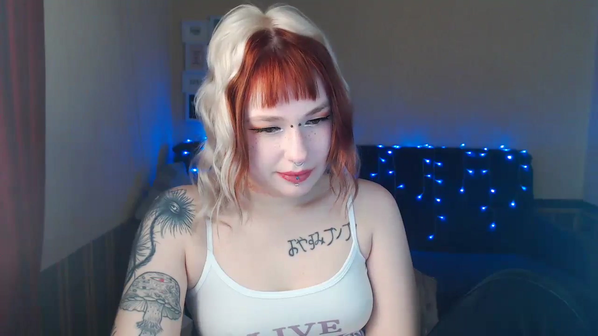 Gallery image thumbnail from Killinna's myfreecams stream on, 03/20/2024, 15:20 image 12 of 20