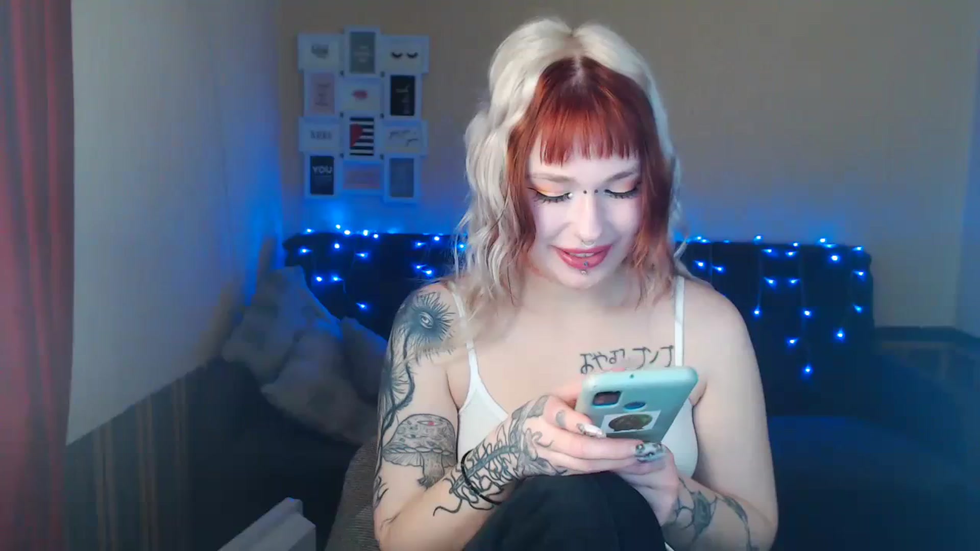 Gallery image thumbnail from Killinna's myfreecams stream on, 03/20/2024, 15:20 image 4 of 20