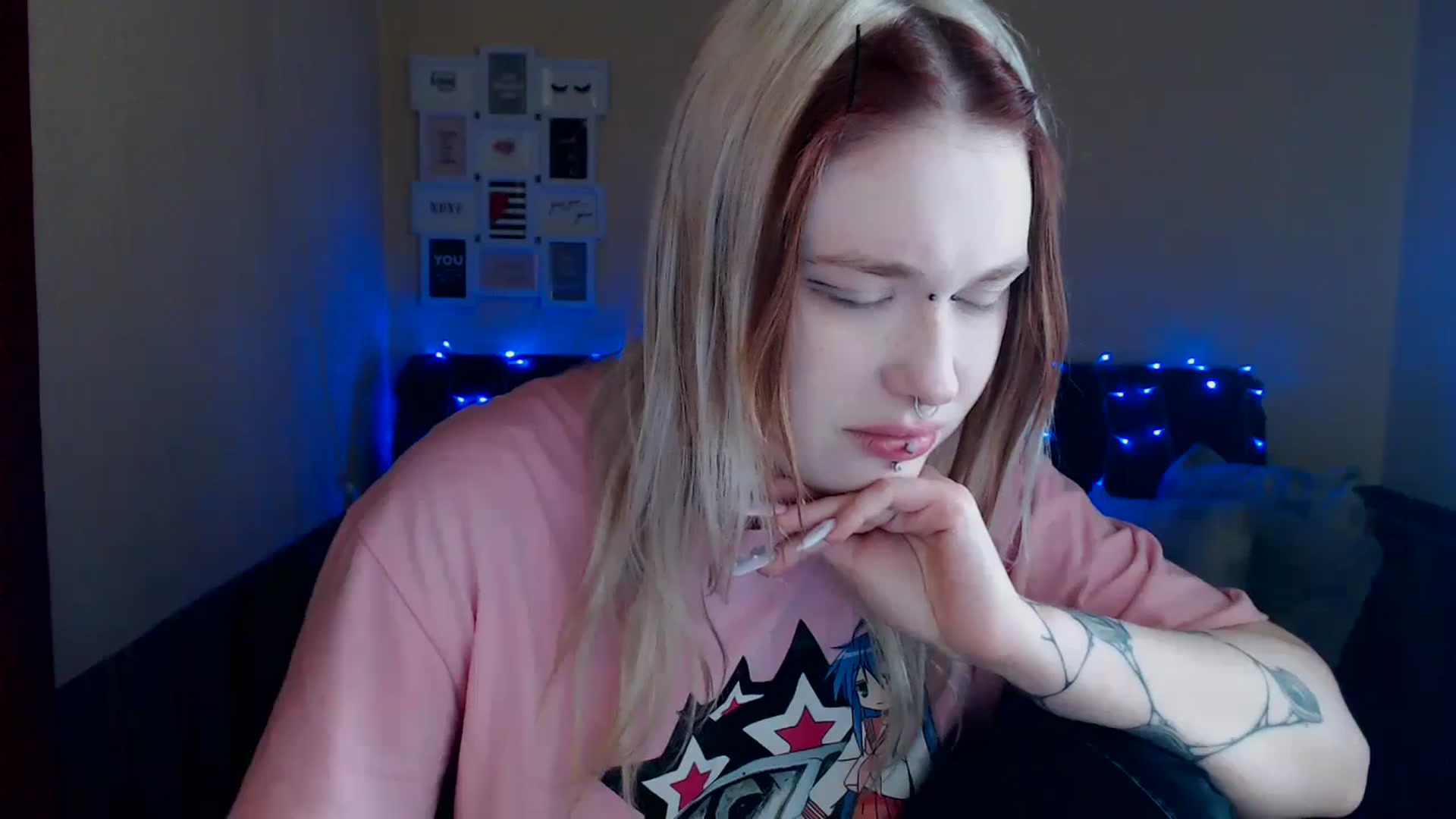 Gallery image thumbnail from Killinna's myfreecams stream on, 03/30/2024, 17:44 image 6 of 20