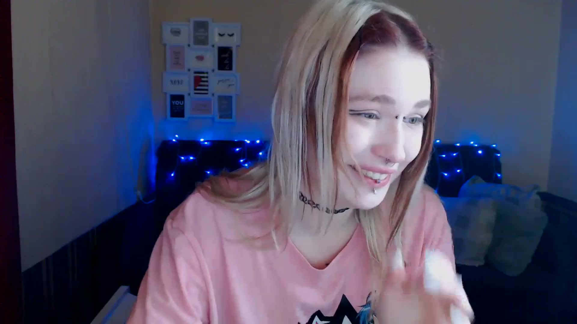 Gallery image thumbnail from Killinna's myfreecams stream on, 03/30/2024, 17:44 image 2 of 20