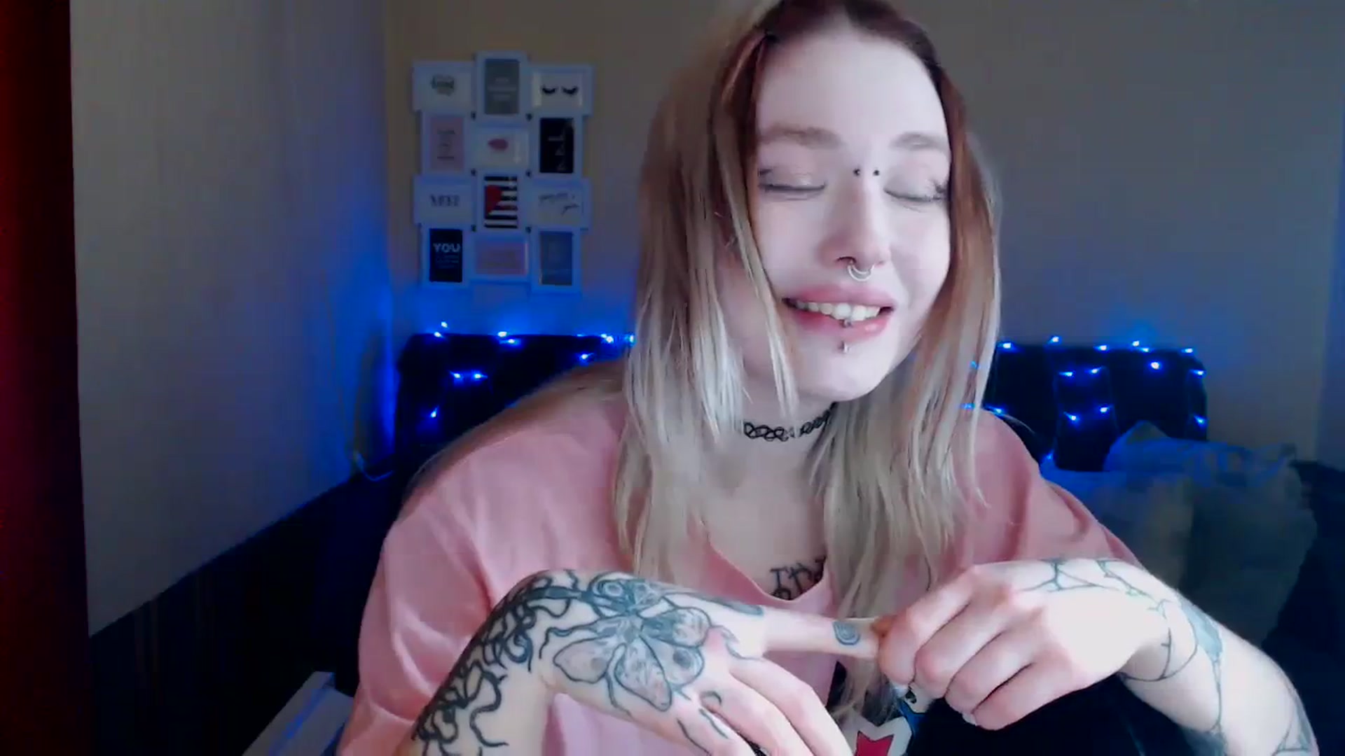 Gallery image thumbnail from Killinna's myfreecams stream on, 03/30/2024, 17:44 image 19 of 20