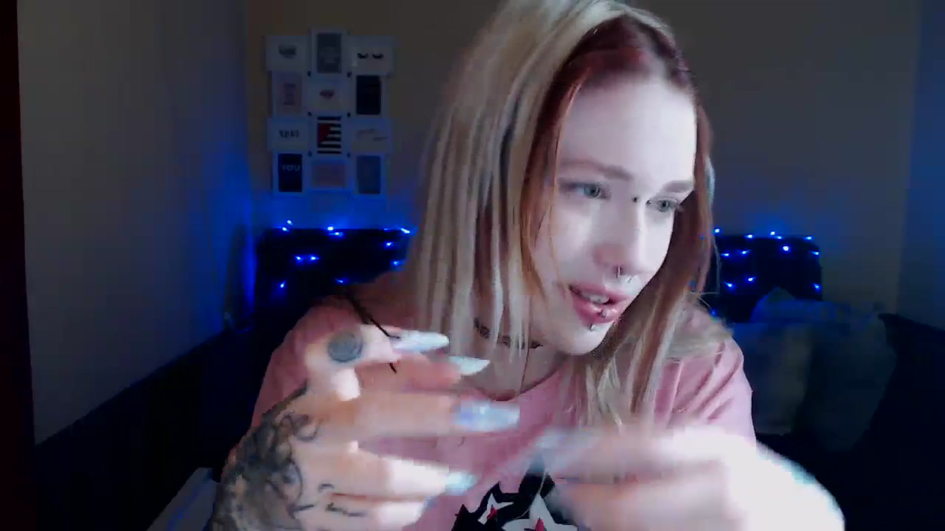 Gallery image thumbnail from Killinna's myfreecams stream on, 03/30/2024, 17:44 image 3 of 20