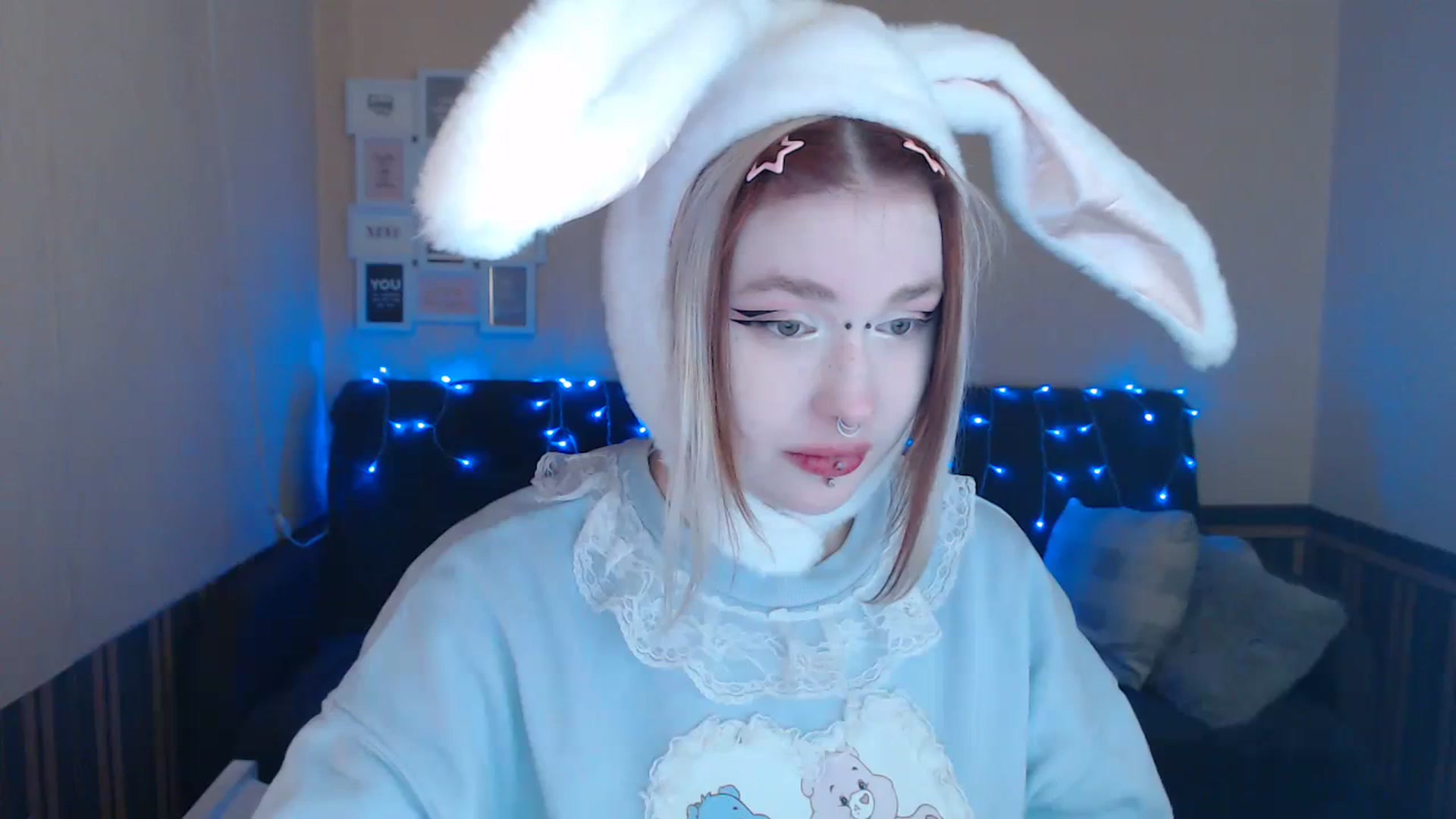 Gallery image thumbnail from Killinna's myfreecams stream on, 03/31/2024, 13:36 image 16 of 20