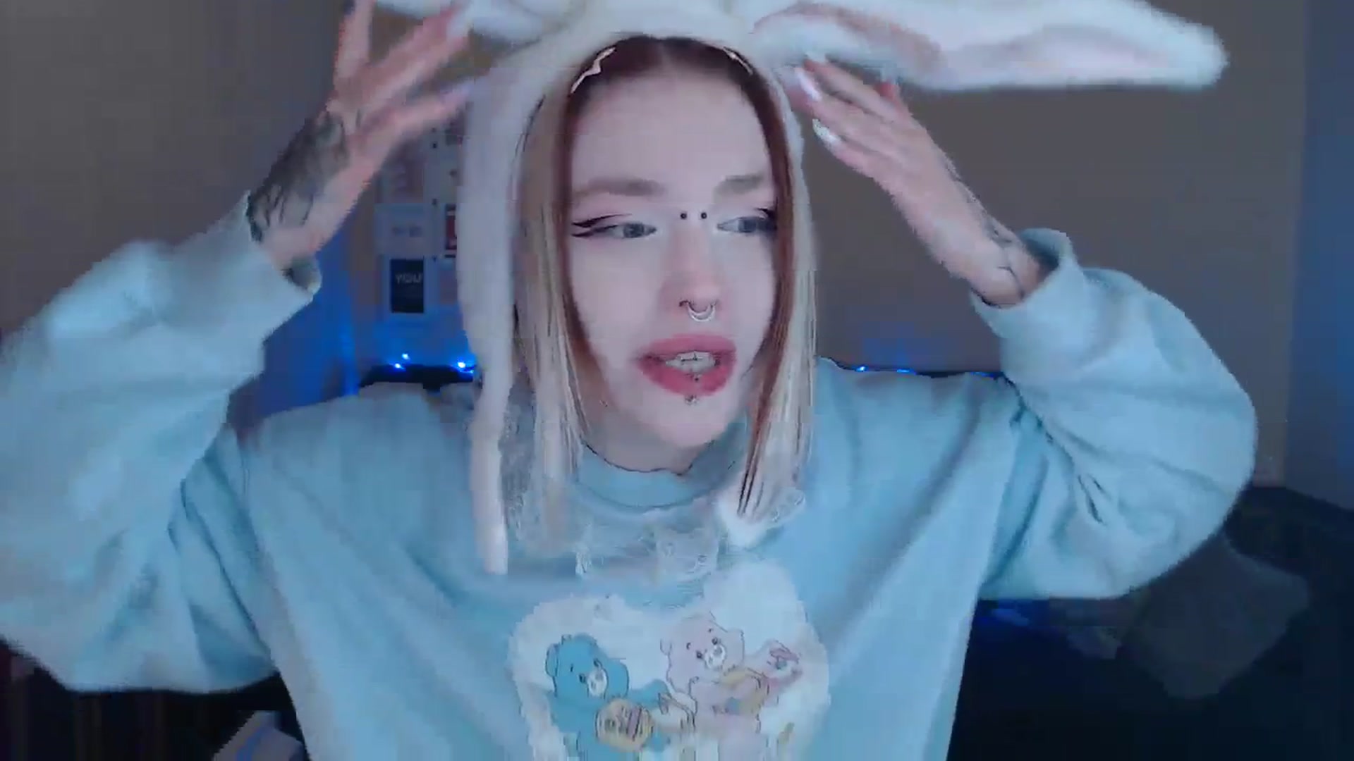 Gallery image thumbnail from Killinna's myfreecams stream on, 03/31/2024, 13:36 image 11 of 20
