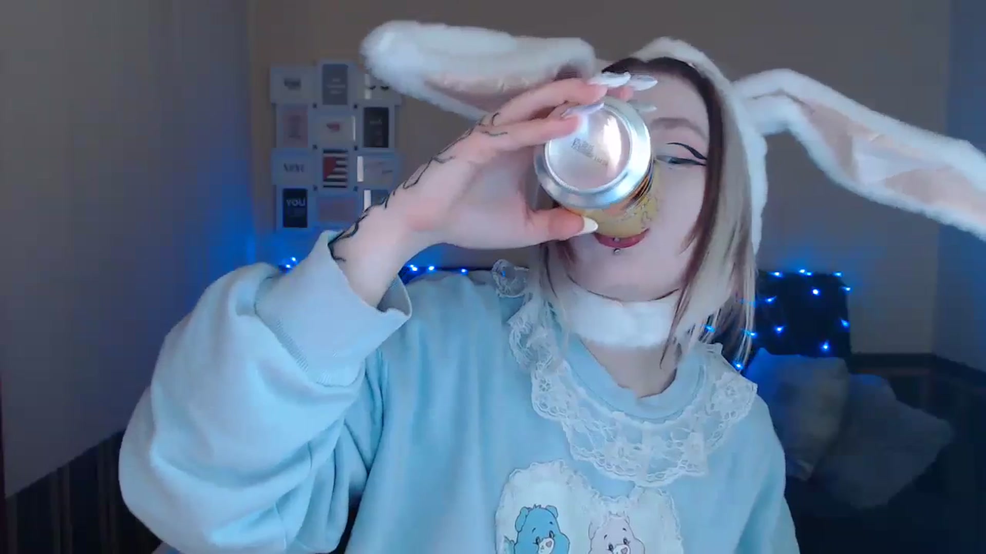 Gallery image thumbnail from Killinna's myfreecams stream on, 03/31/2024, 13:36 image 2 of 20