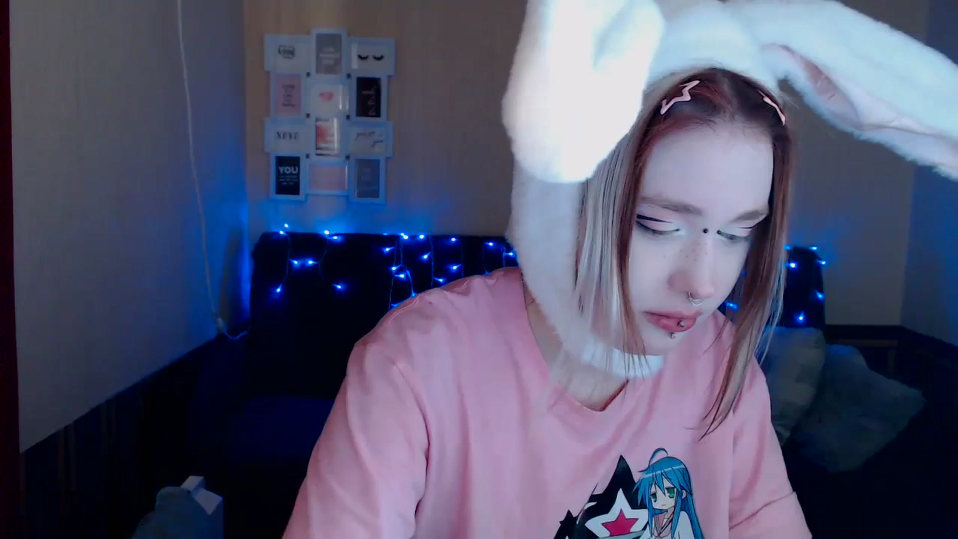 Gallery image thumbnail from Killinna's myfreecams stream on, 03/31/2024, 14:34 image 17 of 20