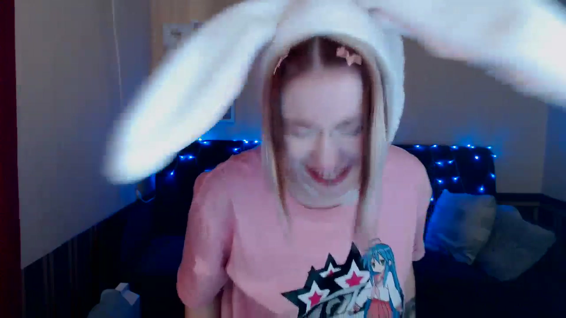 Gallery image thumbnail from Killinna's myfreecams stream on, 03/31/2024, 14:34 image 14 of 20