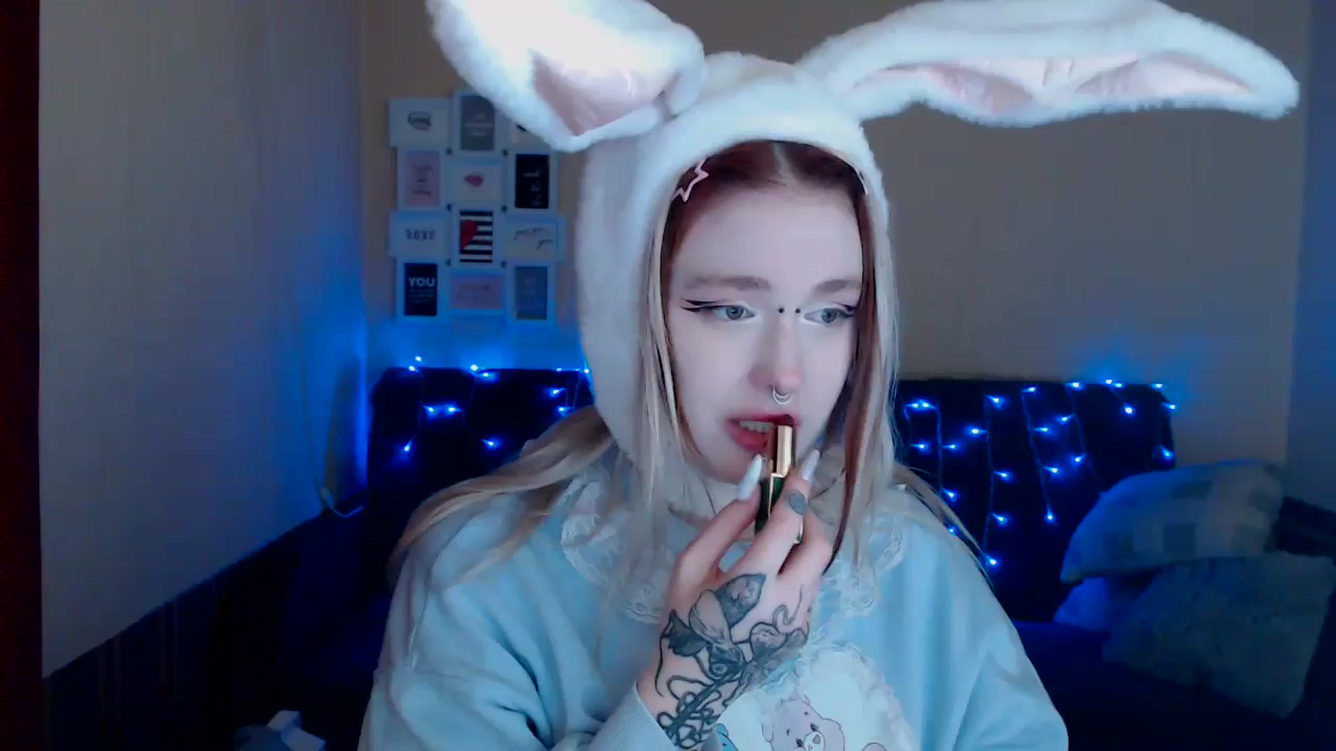 Gallery image thumbnail from Killinna's myfreecams stream on, 03/31/2024, 16:44 image 1 of 20