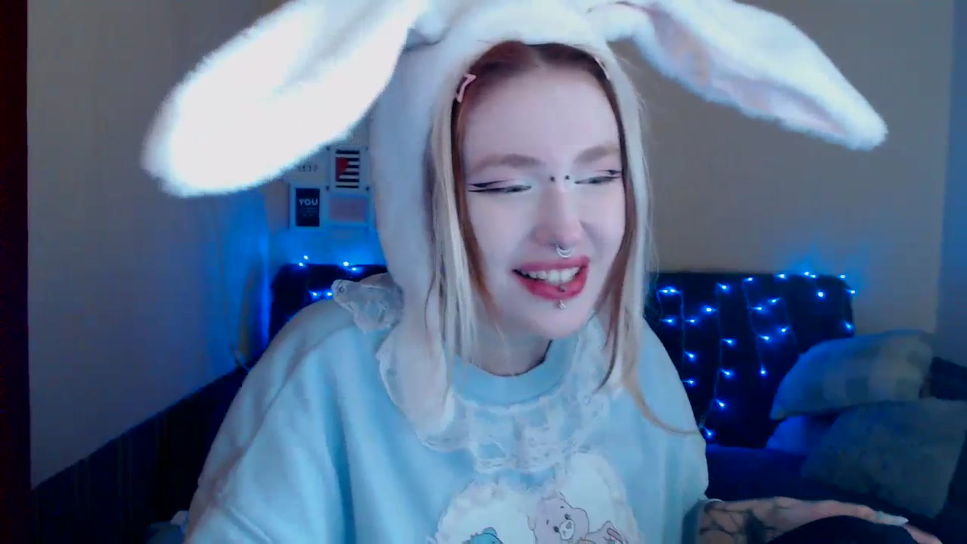 Gallery image thumbnail from Killinna's myfreecams stream on, 03/31/2024, 16:44 image 12 of 20
