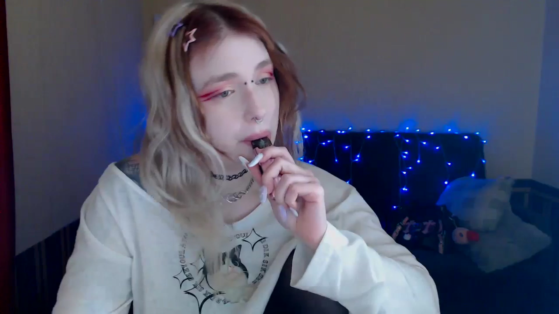 Gallery image thumbnail from Killinna's myfreecams stream on, 04/04/2024, 14:03 image 15 of 20