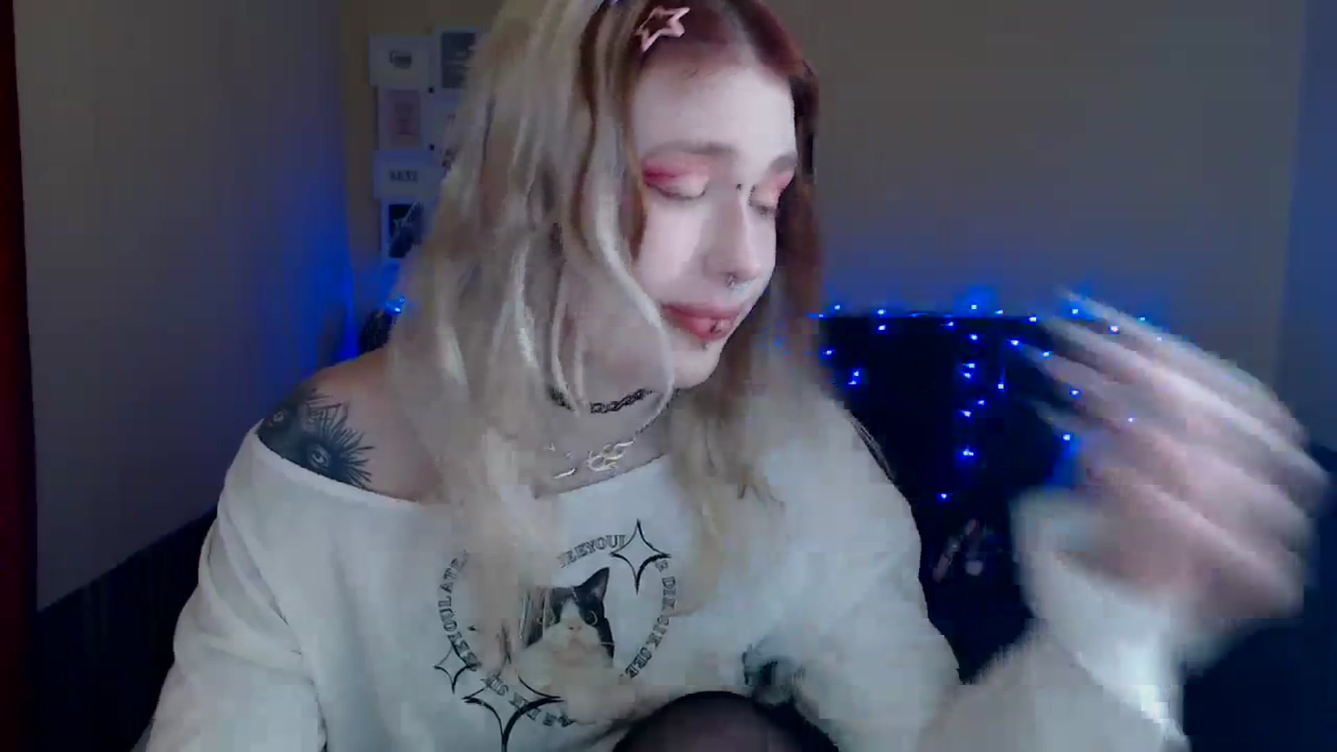 Gallery image thumbnail from Killinna's myfreecams stream on, 04/04/2024, 14:03 image 14 of 20