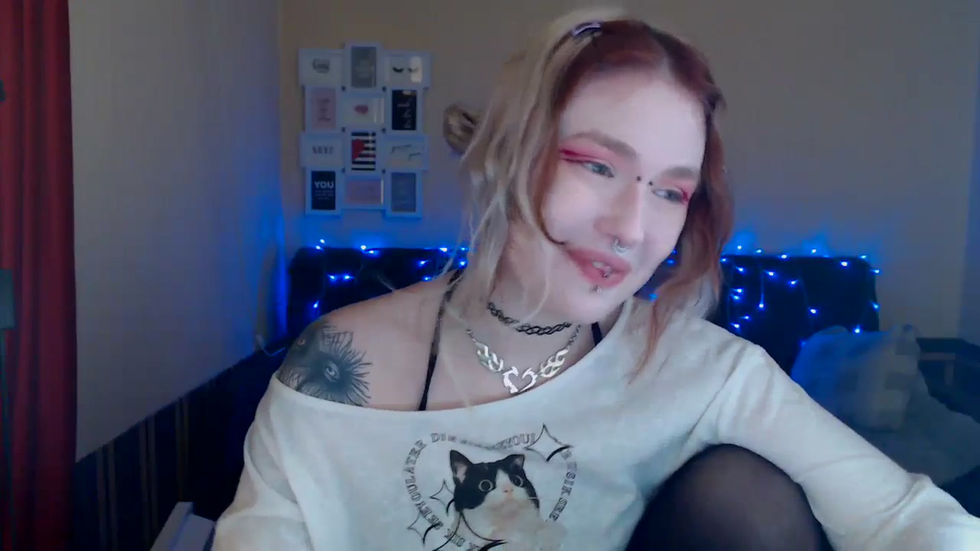 Gallery image thumbnail from Killinna's myfreecams stream on, 04/04/2024, 16:17 image 7 of 20