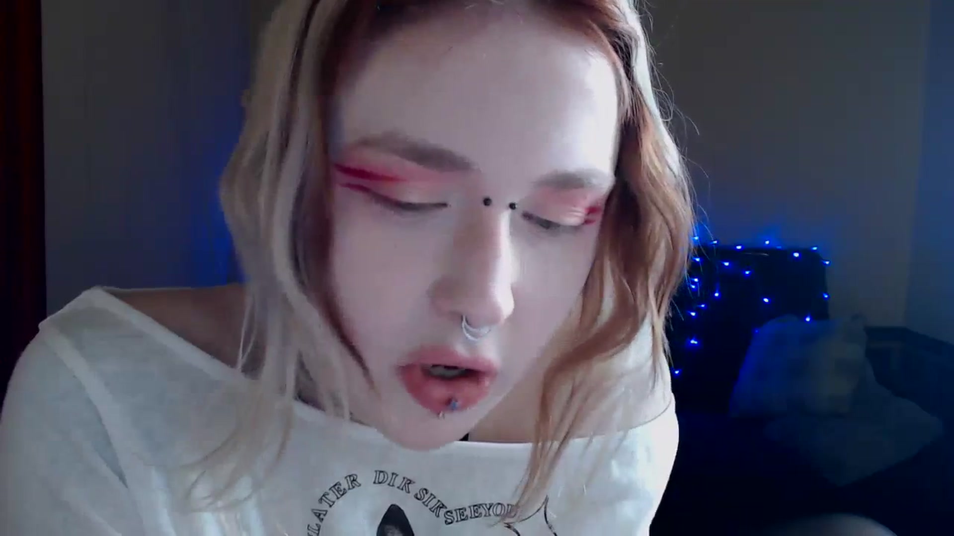 Gallery image thumbnail from Killinna's myfreecams stream on, 04/04/2024, 16:17 image 17 of 20