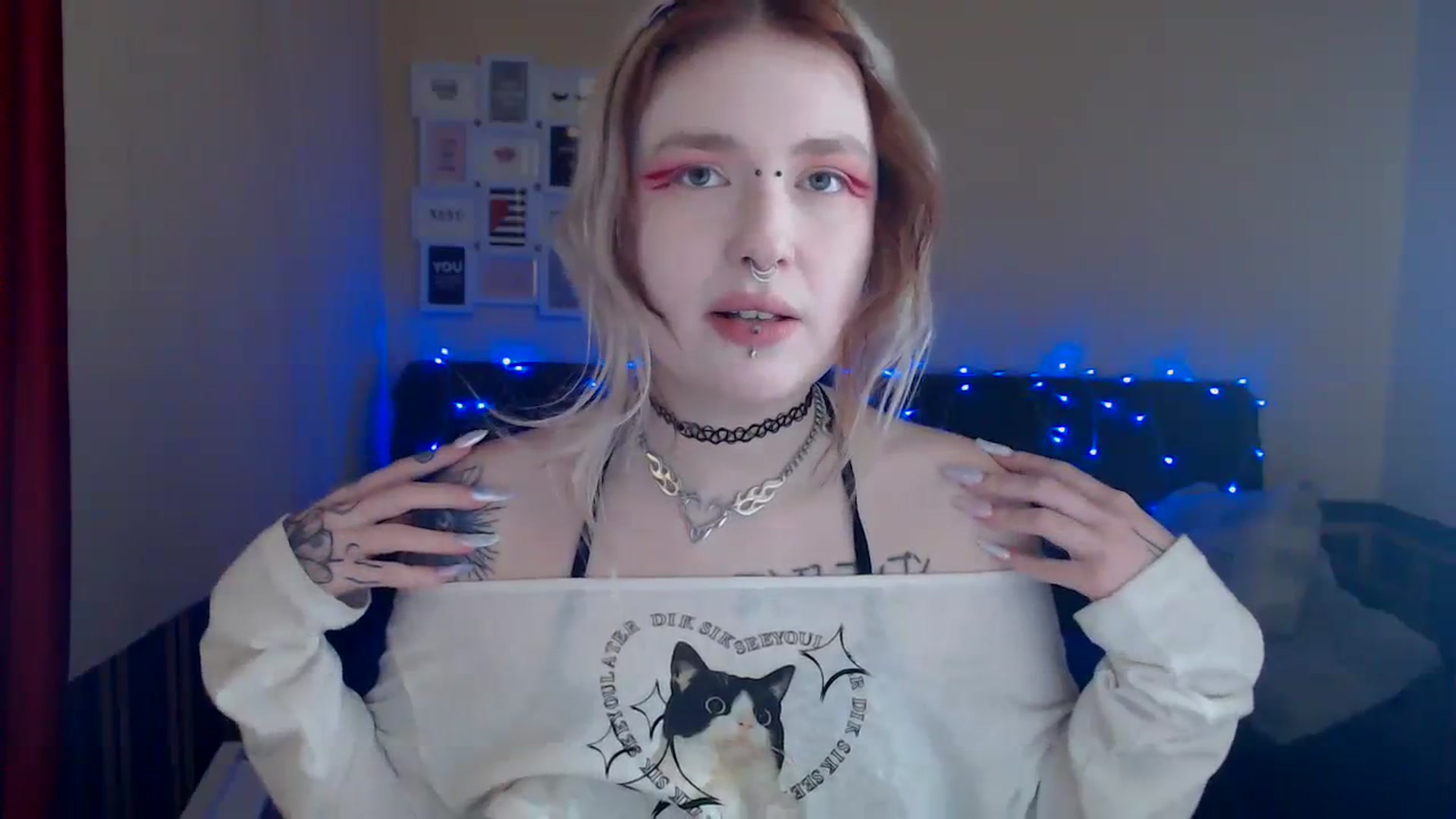 Gallery image thumbnail from Killinna's myfreecams stream on, 04/04/2024, 16:17 image 12 of 20