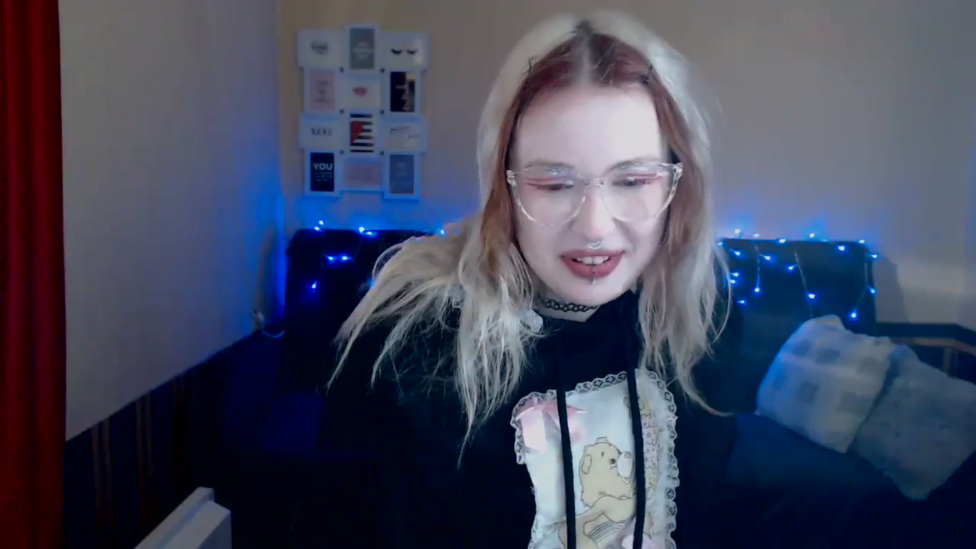 Gallery image thumbnail from Killinna's myfreecams stream on, 04/05/2024, 15:04 image 15 of 20