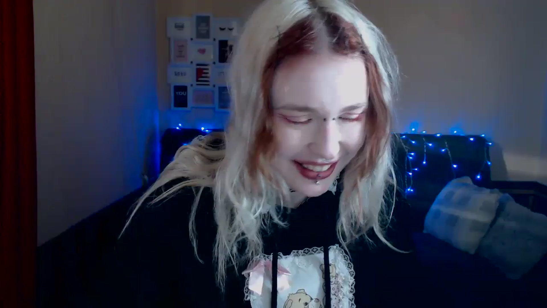 Gallery image thumbnail from Killinna's myfreecams stream on, 04/05/2024, 15:04 image 7 of 20