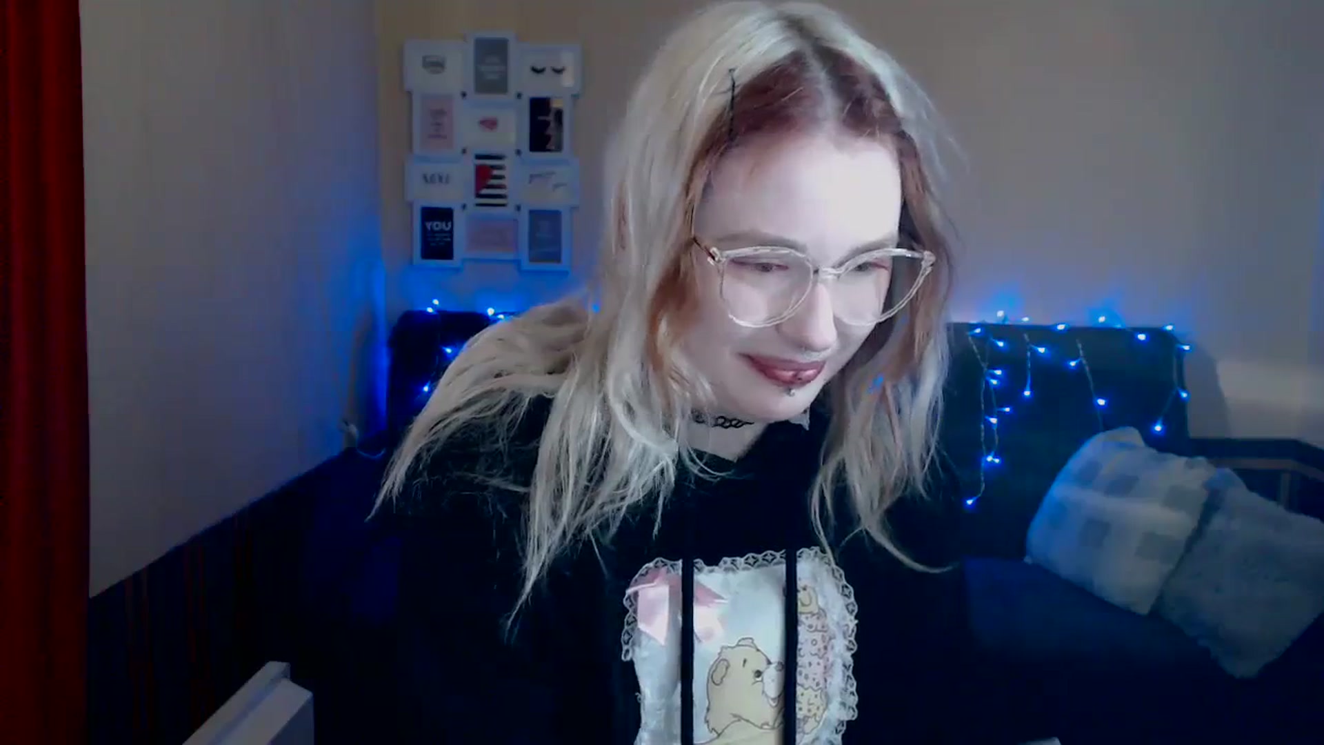 Gallery image thumbnail from Killinna's myfreecams stream on, 04/05/2024, 15:04 image 12 of 20