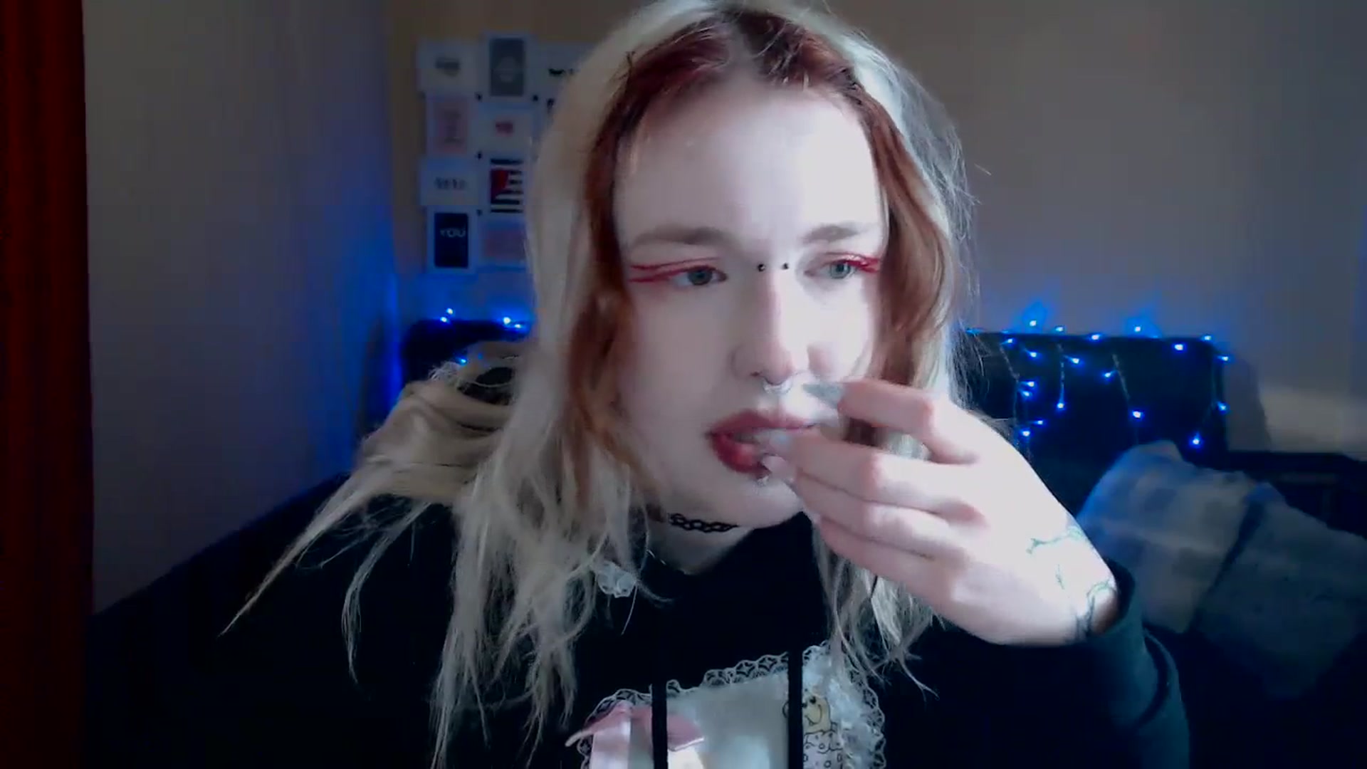 Gallery image thumbnail from Killinna's myfreecams stream on, 04/05/2024, 15:04 image 5 of 20