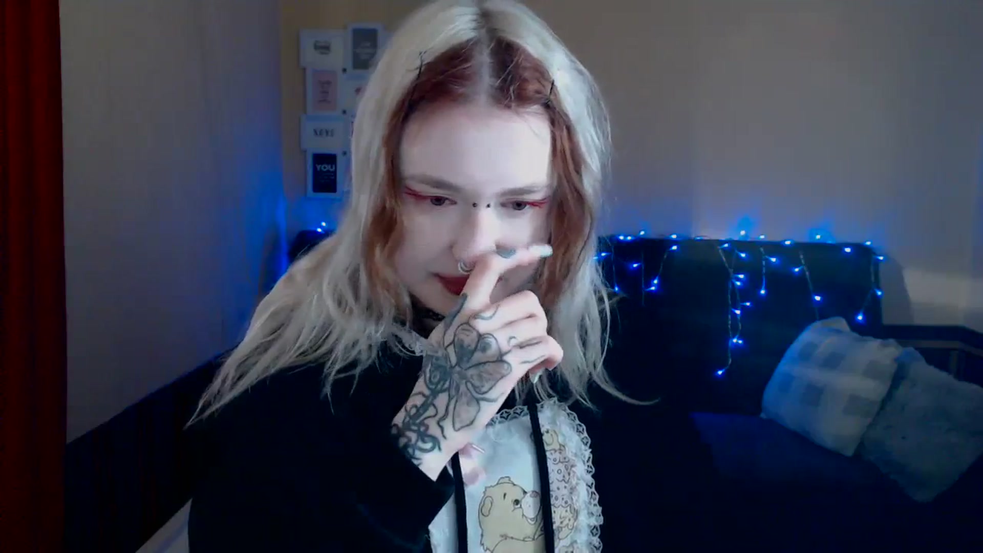 Gallery image thumbnail from Killinna's myfreecams stream on, 04/05/2024, 15:04 image 10 of 20