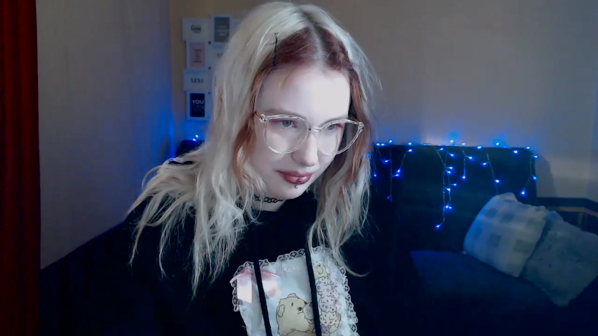 Gallery image thumbnail from Killinna's myfreecams stream on, 04/05/2024, 15:04 image 16 of 20