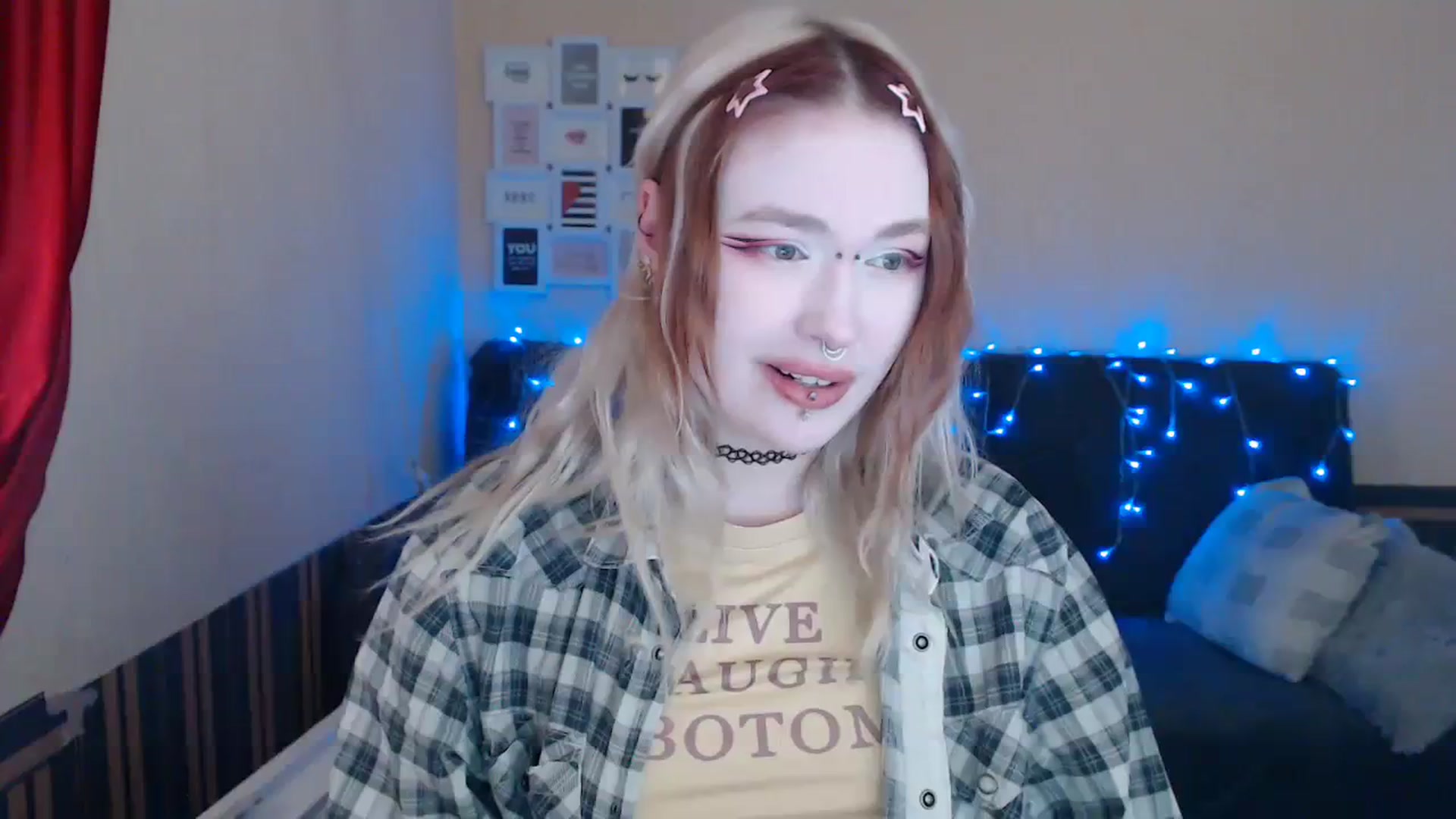 Gallery image thumbnail from Killinna's myfreecams stream on, 04/06/2024, 14:22 image 17 of 20