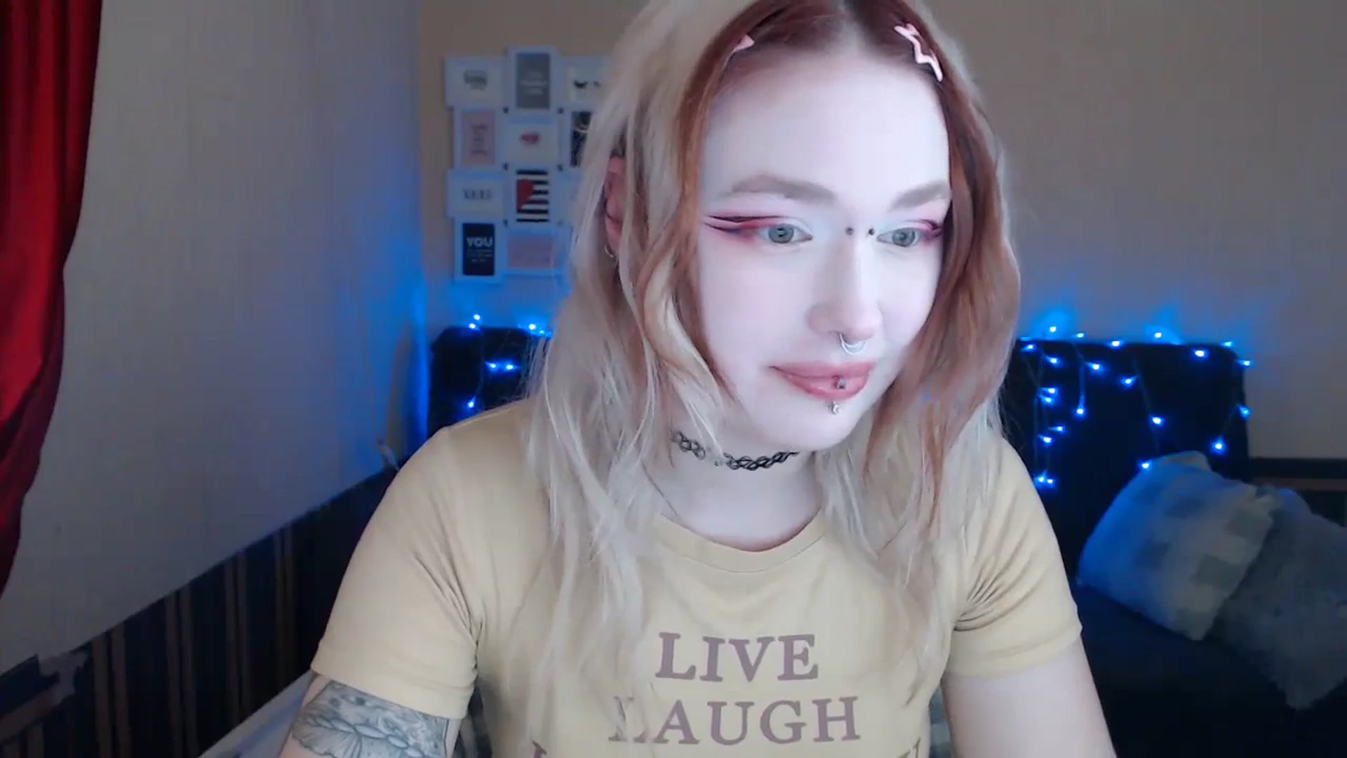 Gallery image thumbnail from Killinna's myfreecams stream on, 04/06/2024, 14:22 image 9 of 20