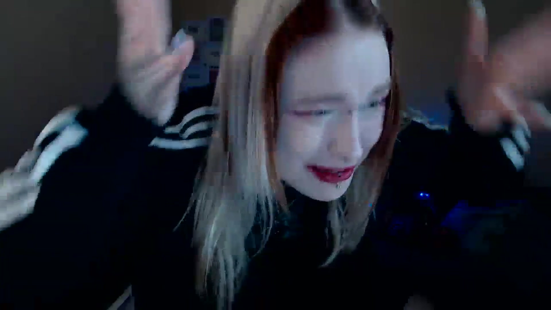 Gallery image thumbnail from Killinna's myfreecams stream on, 04/10/2024, 13:43 image 16 of 20