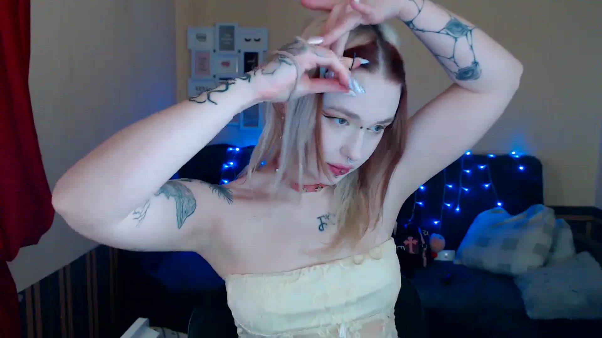 Gallery image thumbnail from Killinna's myfreecams stream on, 04/12/2024, 13:45 image 16 of 20