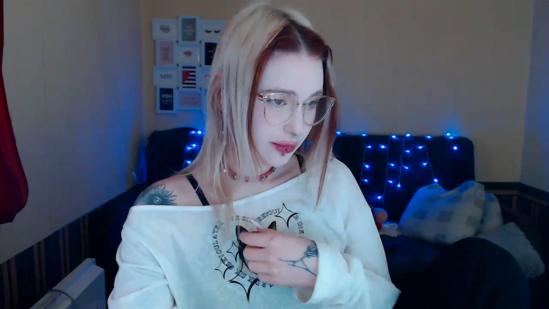 Gallery image thumbnail from Killinna's myfreecams stream on, 04/12/2024, 13:45 image 2 of 20
