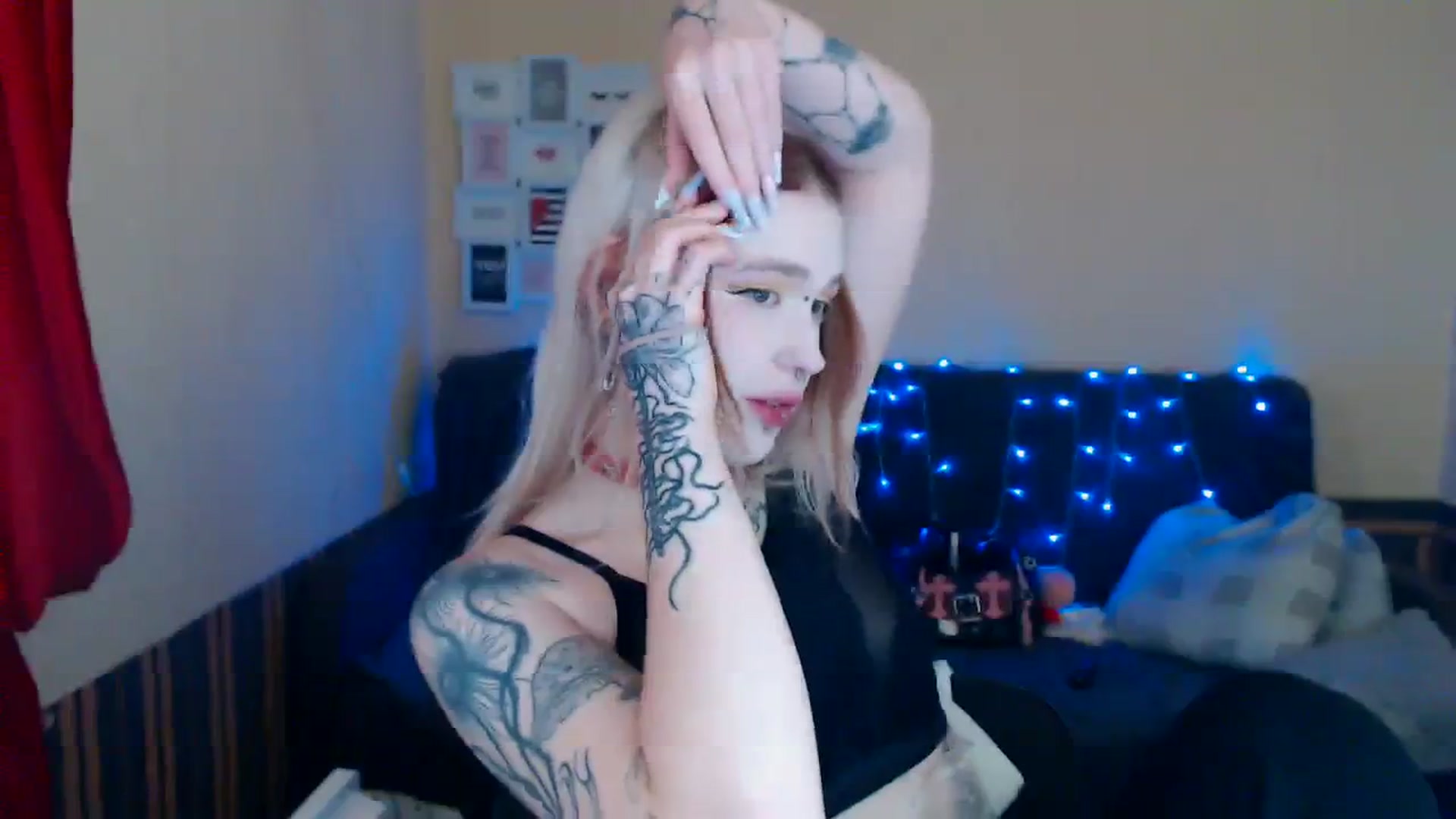Gallery image thumbnail from Killinna's myfreecams stream on, 04/12/2024, 13:45 image 13 of 20