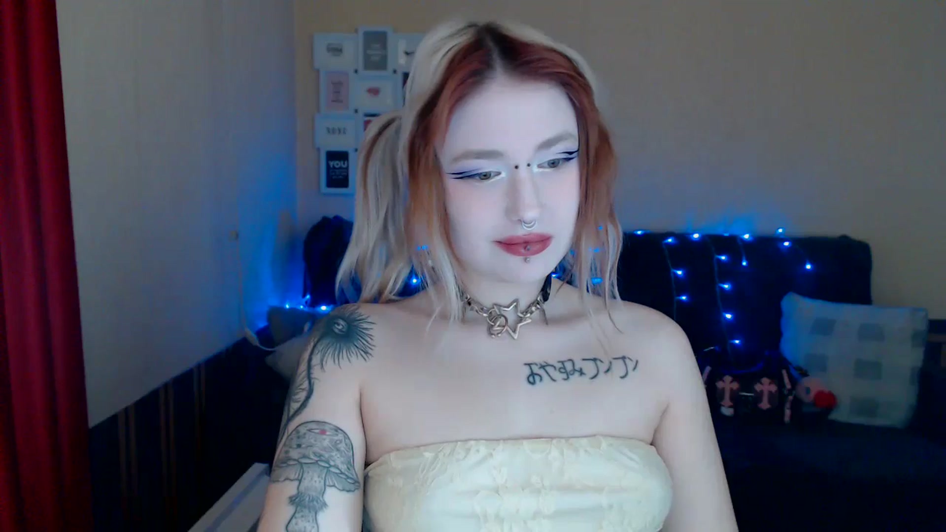 Gallery image thumbnail from Killinna's myfreecams stream on, 04/21/2024, 12:47 image 12 of 20