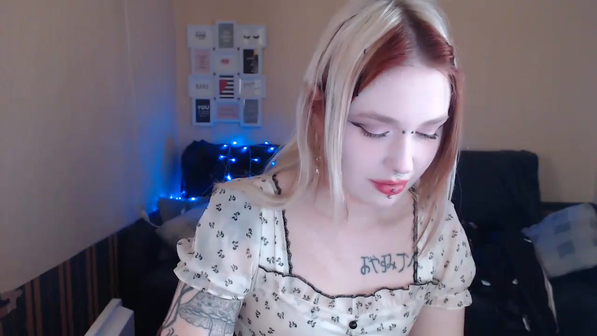 Gallery image thumbnail from Killinna's myfreecams stream on, 04/24/2024, 14:37 image 5 of 20
