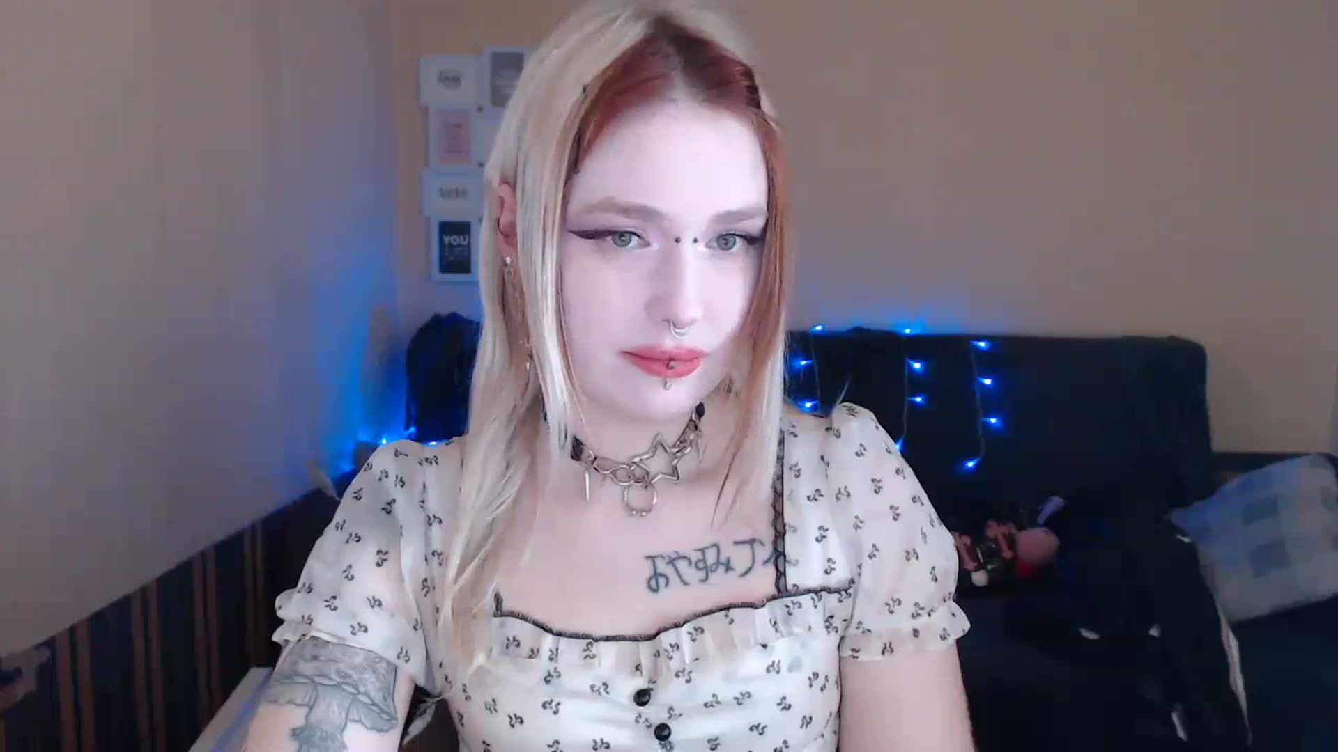 Gallery image thumbnail from Killinna's myfreecams stream on, 04/24/2024, 14:37 image 15 of 20
