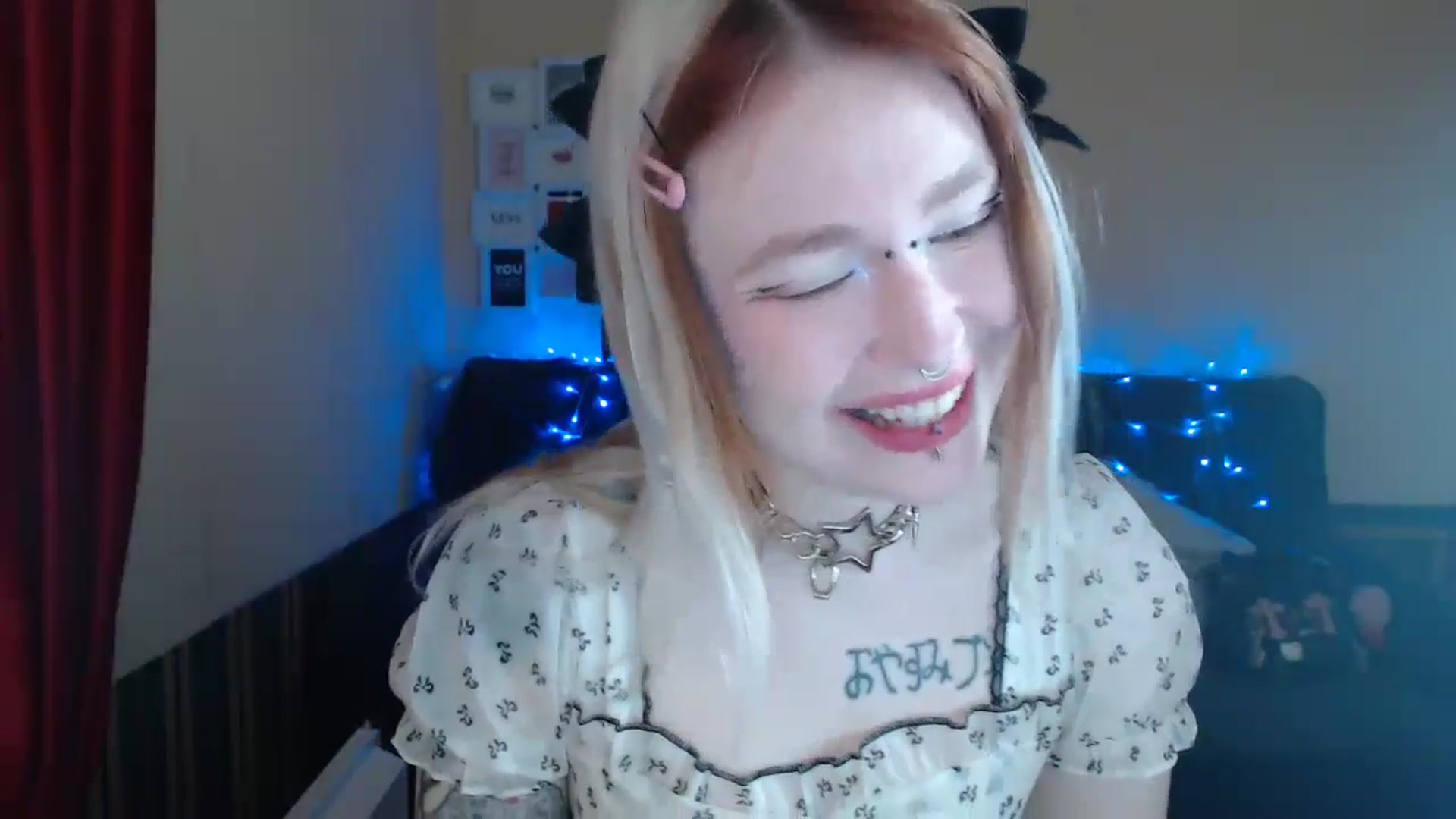 Gallery image thumbnail from Killinna's myfreecams stream on, 04/28/2024, 13:29 image 2 of 20