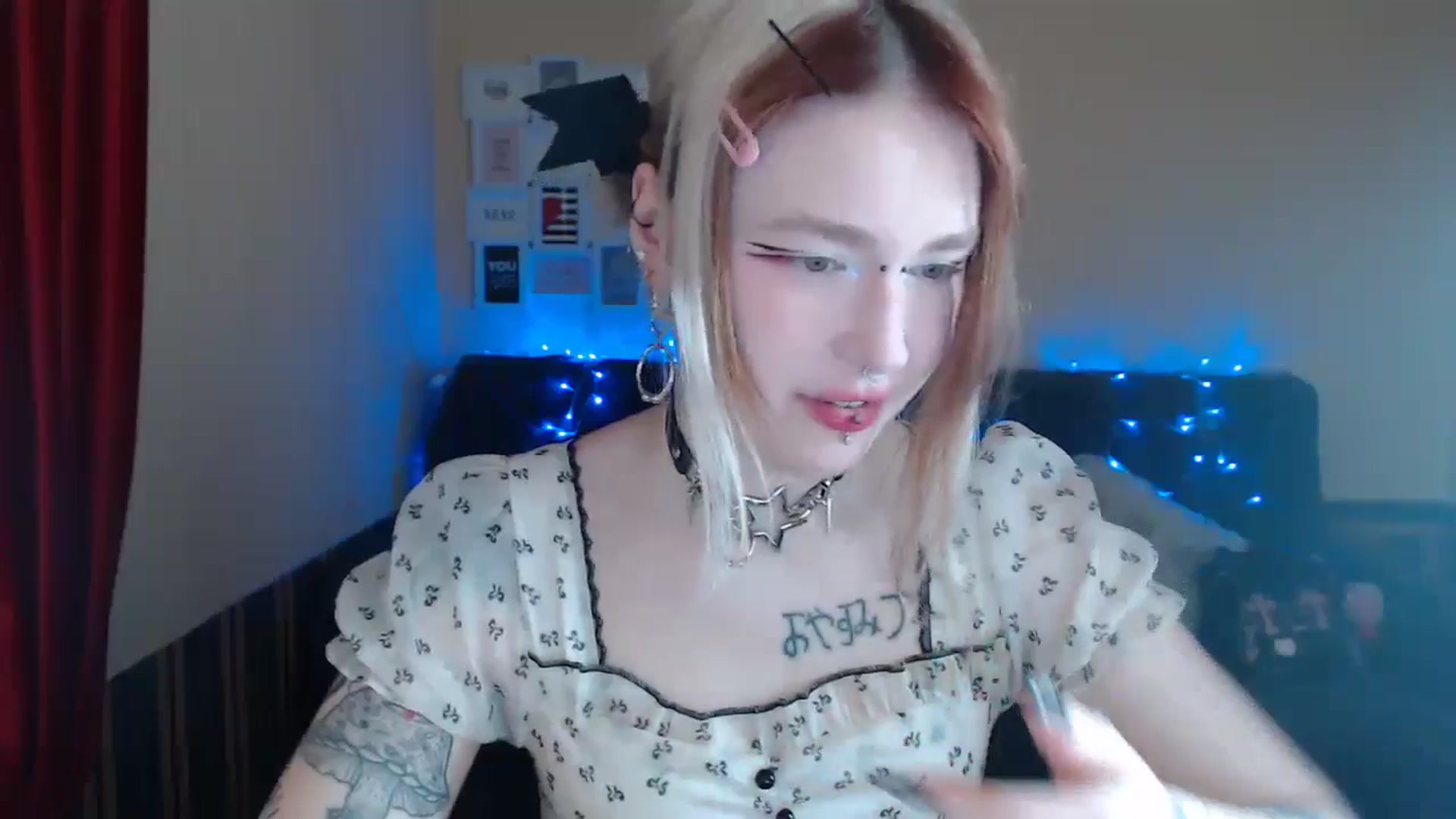 Gallery image thumbnail from Killinna's myfreecams stream on, 04/28/2024, 13:29 image 17 of 20