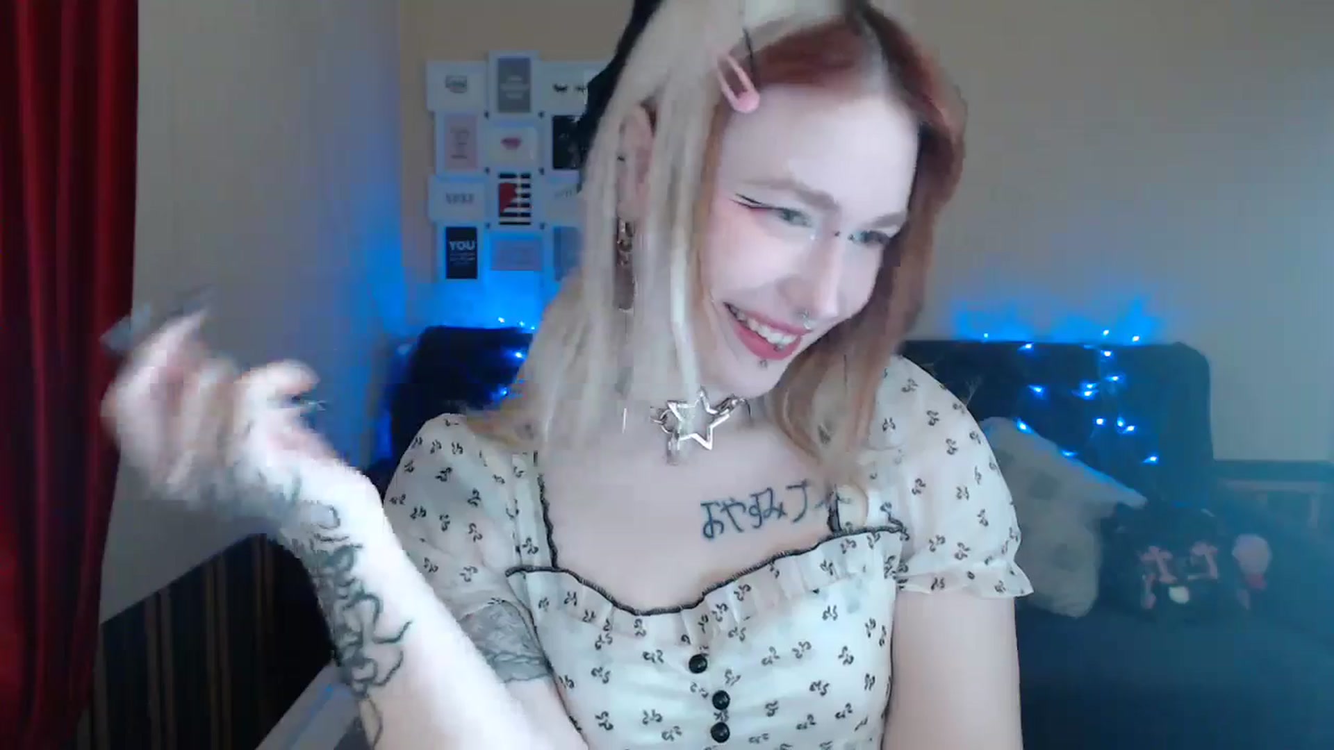 Gallery image thumbnail from Killinna's myfreecams stream on, 04/28/2024, 13:29 image 5 of 20