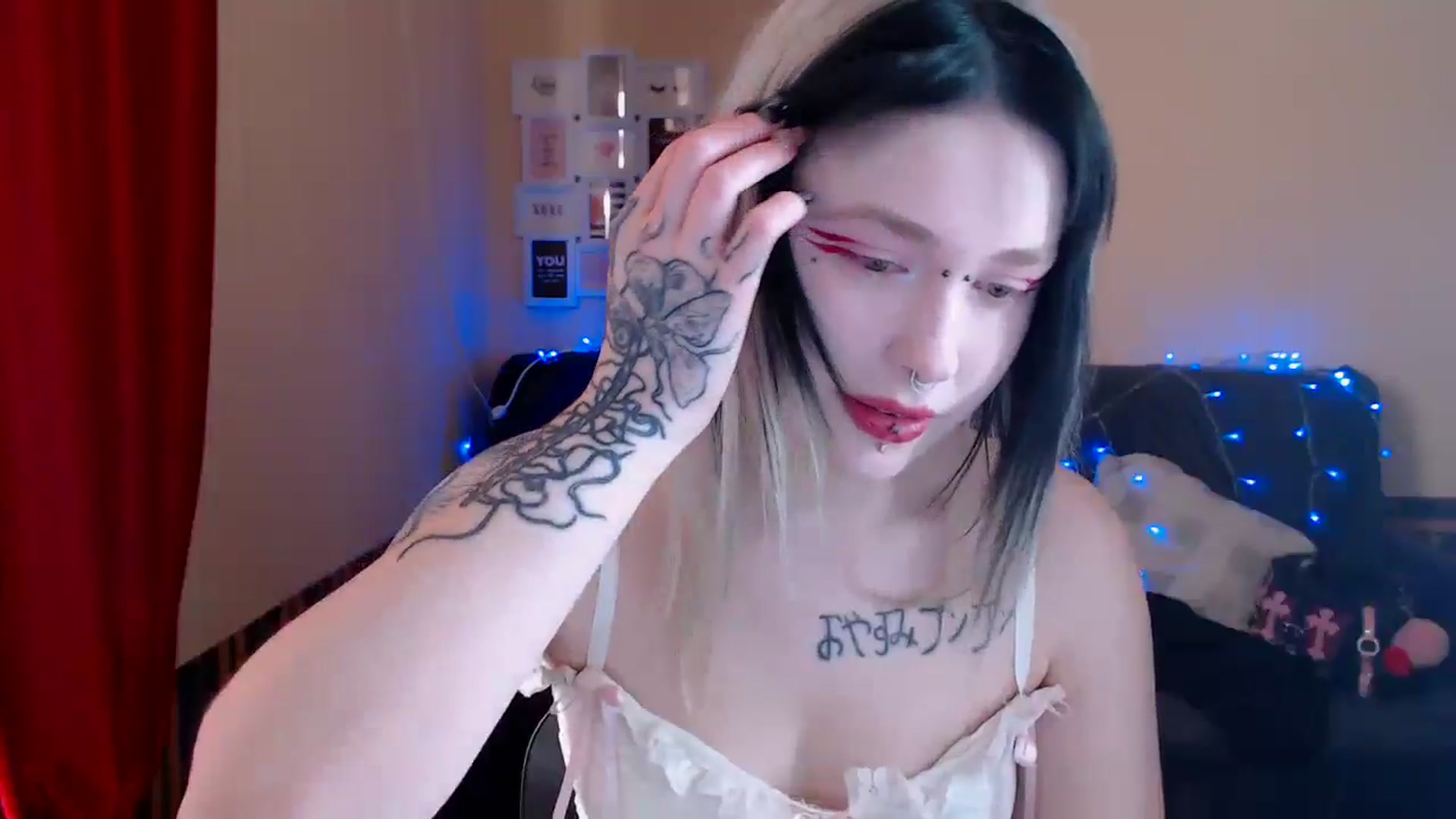 Gallery image thumbnail from Killinna's myfreecams stream on, 05/02/2024, 14:04 image 6 of 20