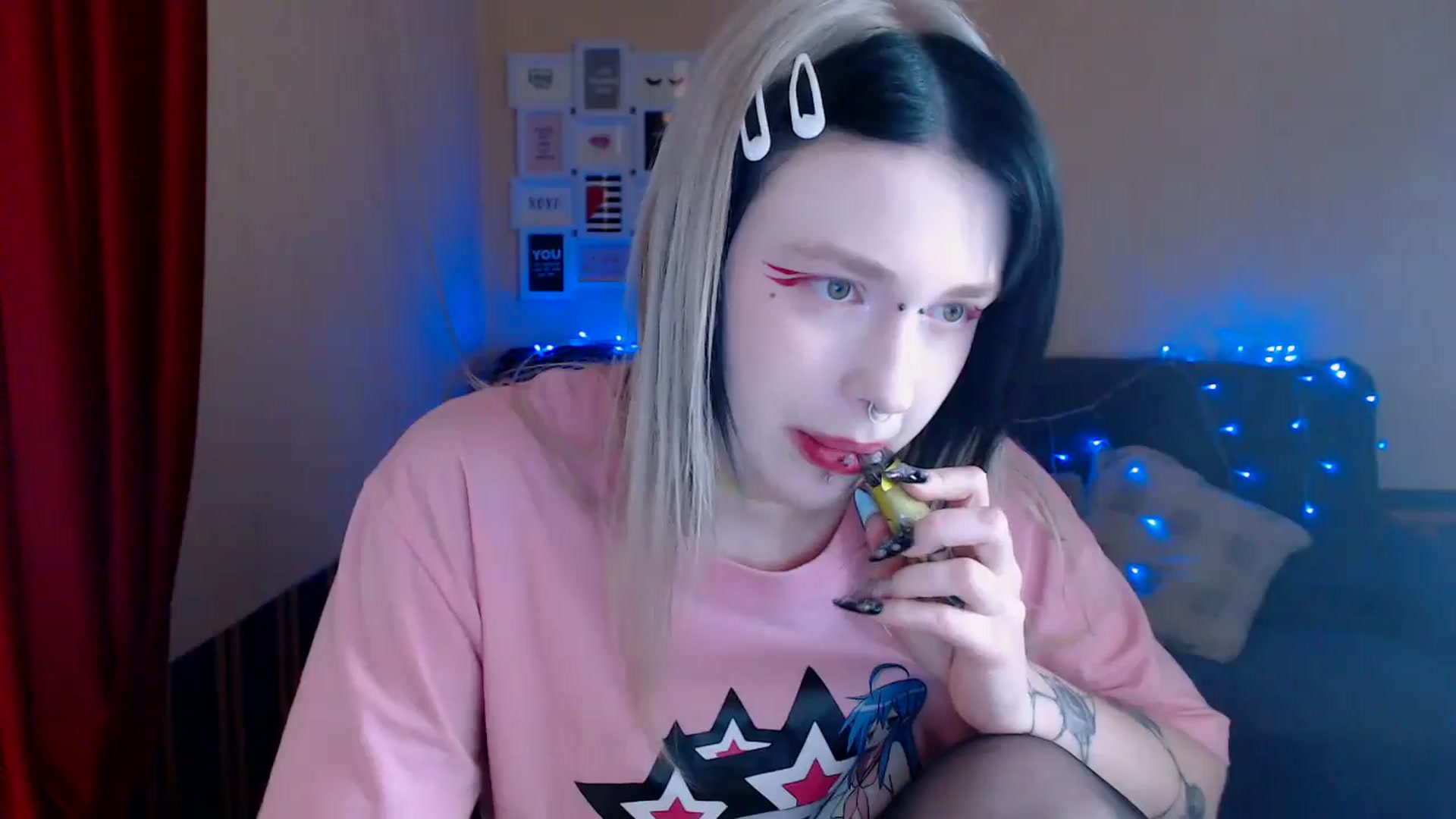 Gallery image thumbnail from Killinna's myfreecams stream on, 05/02/2024, 17:09 image 10 of 20